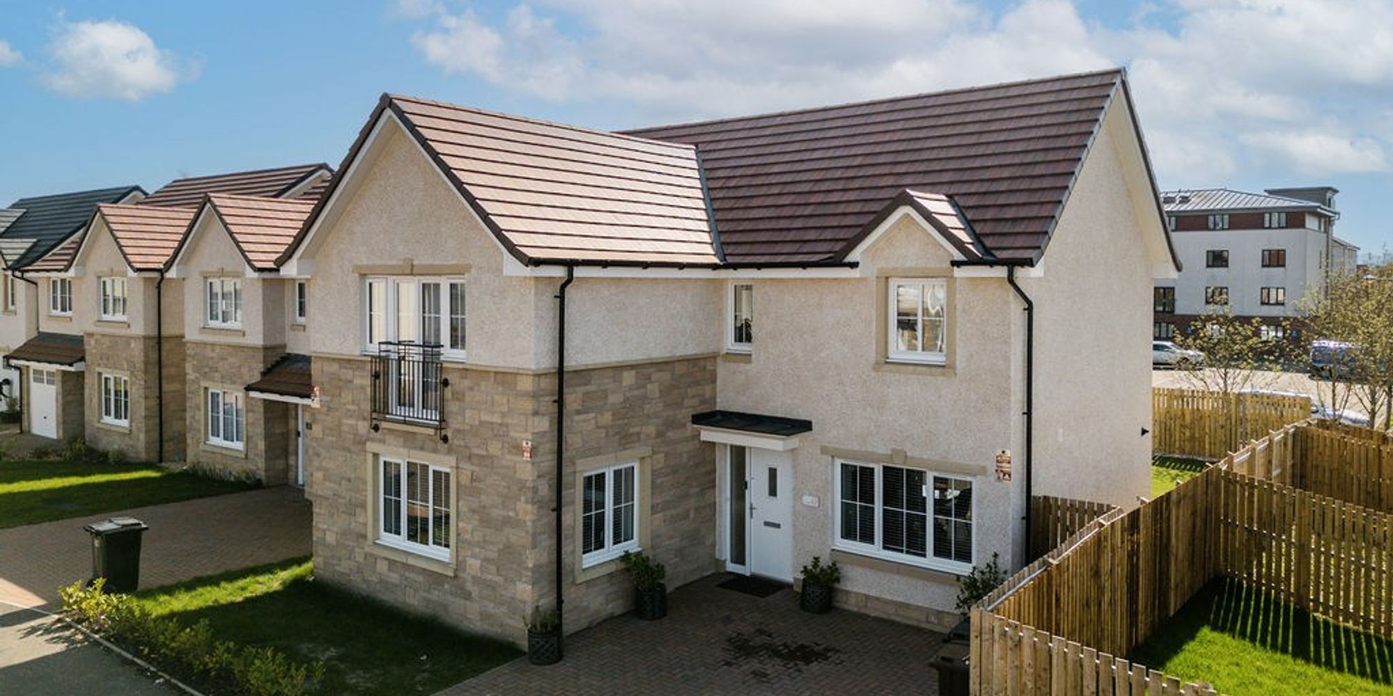 63 Drinkwater Crescent, Renfrew