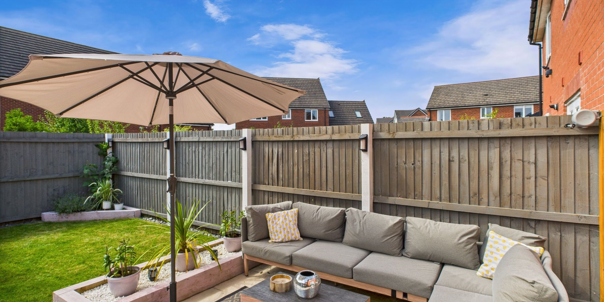 Garrison Close, Saighton, CH3