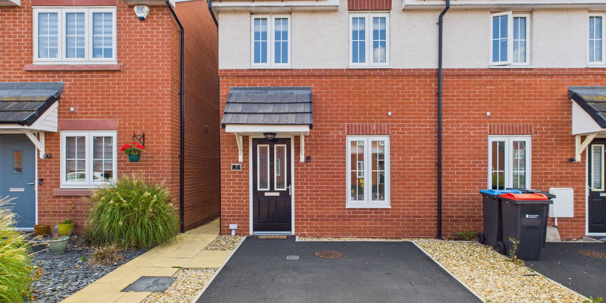 Garrison Close, Saighton, CH3