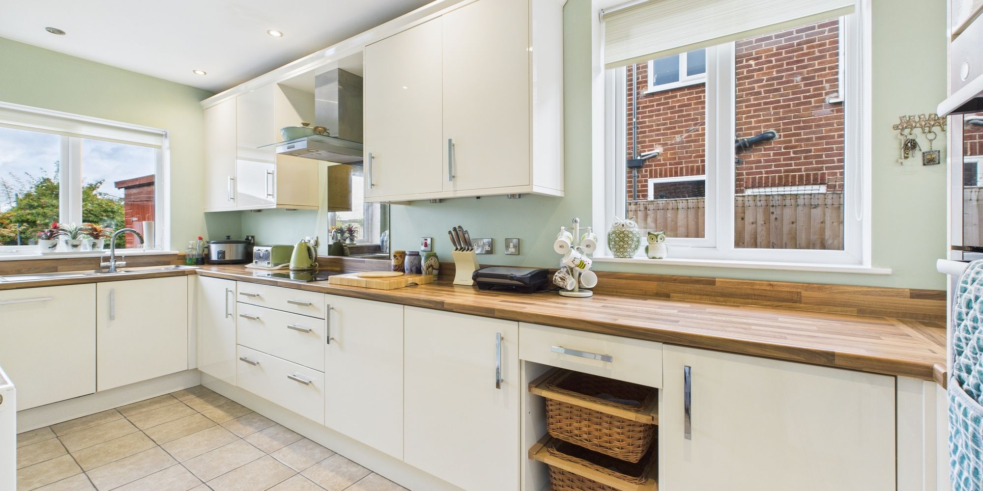 Western Avenue, Blacon, CH1