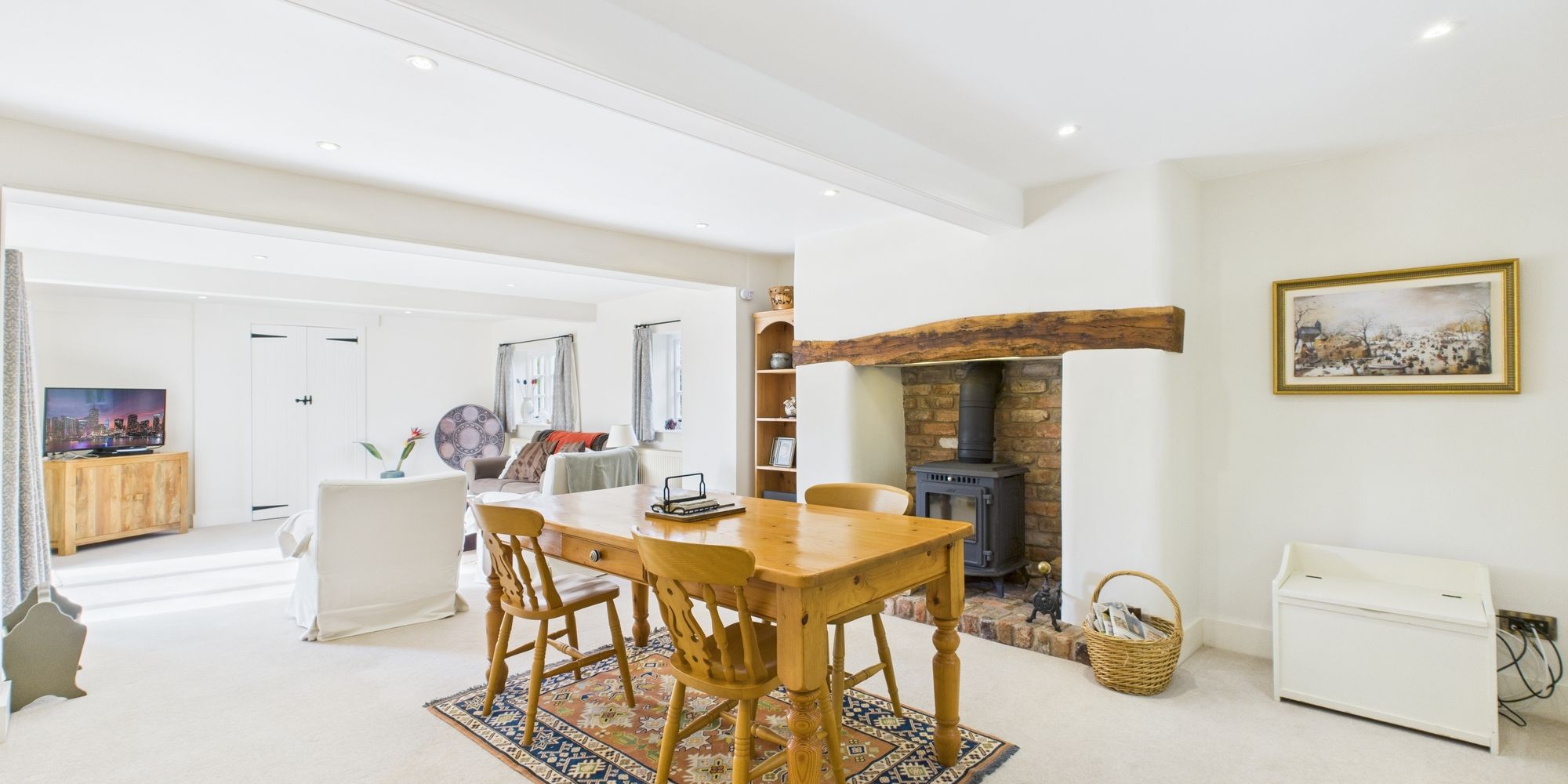 Village Road, Christleton, CH3