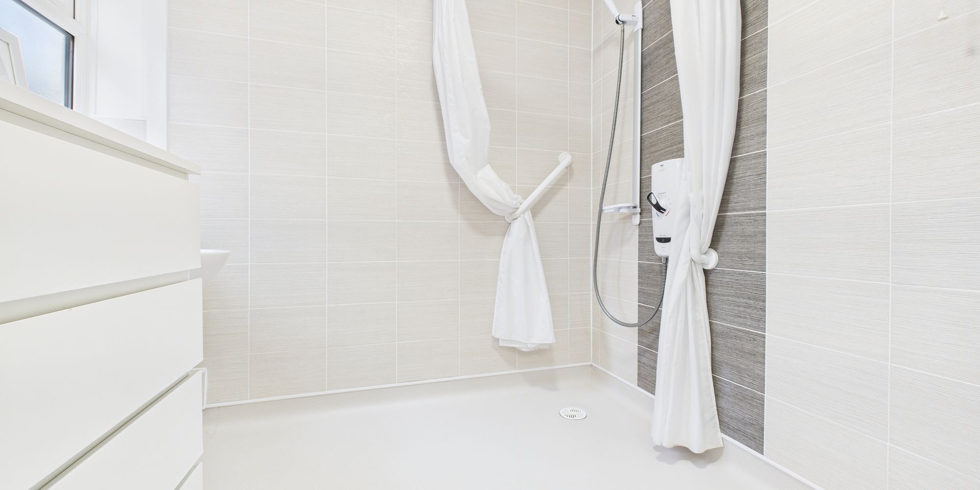 Grove Gardens, Littleton, CH3