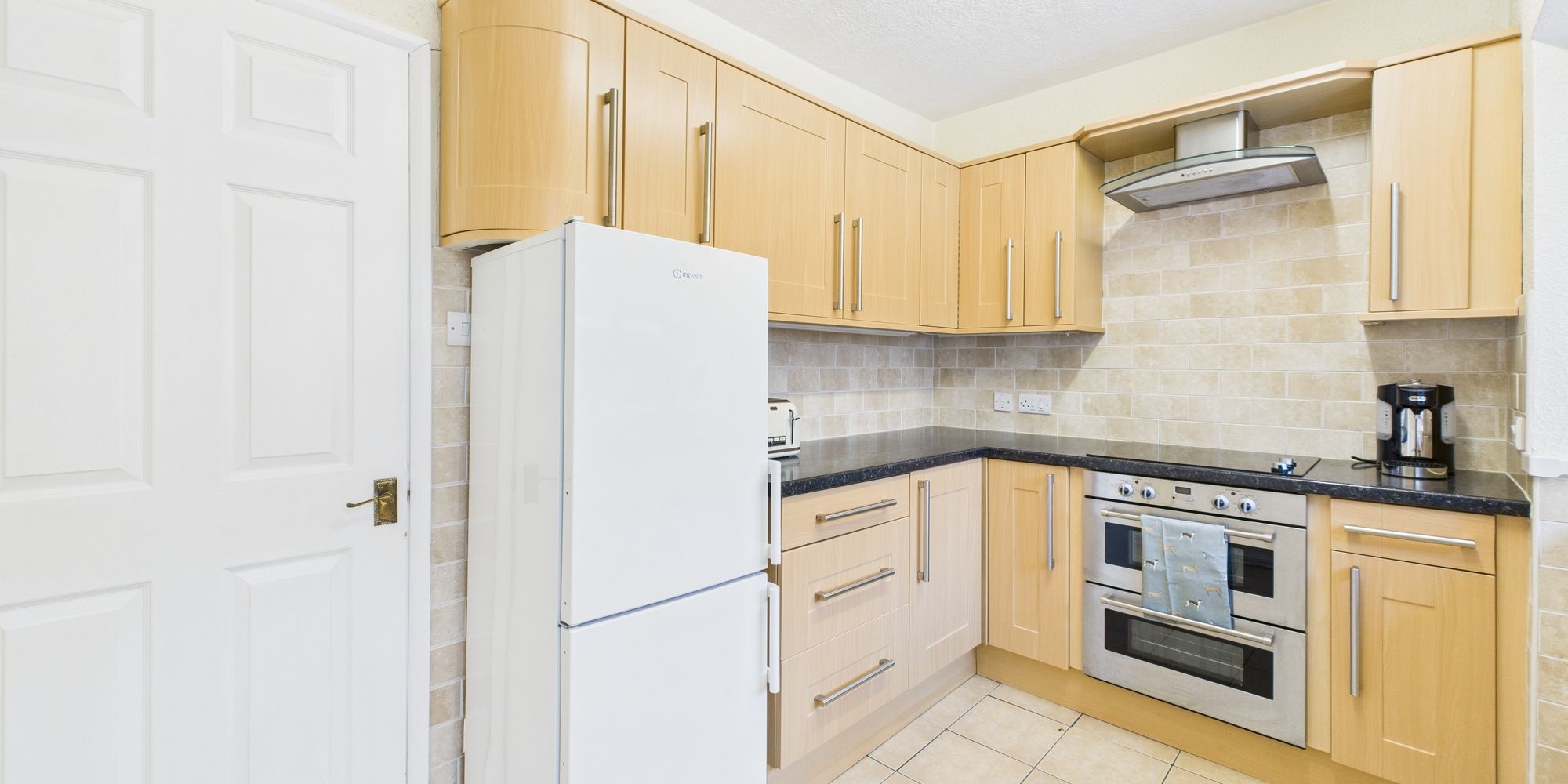 Grove Gardens, Littleton, CH3