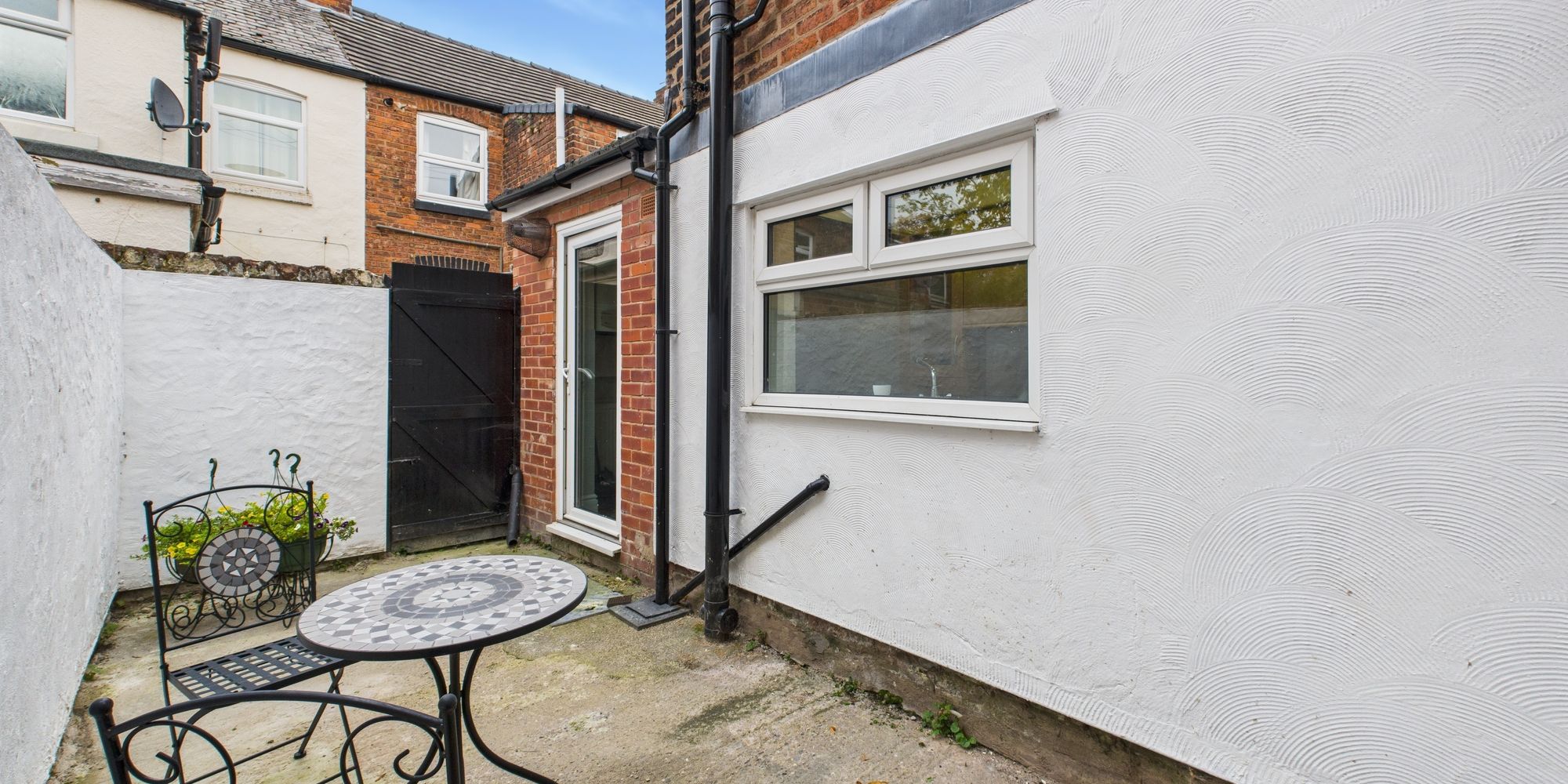 Phillip Street, Hoole, CH2