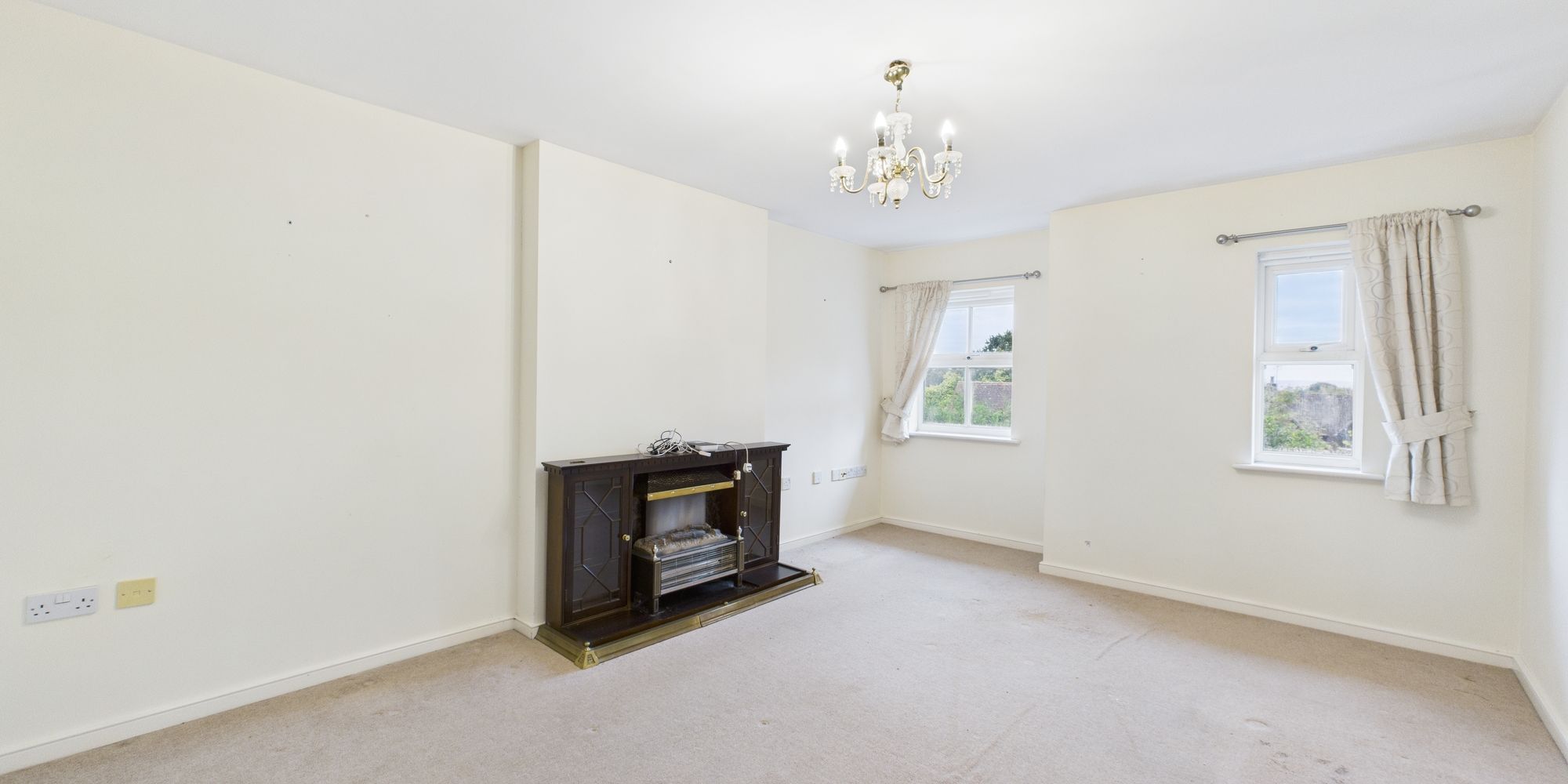 The Beeches, Upton, CH2