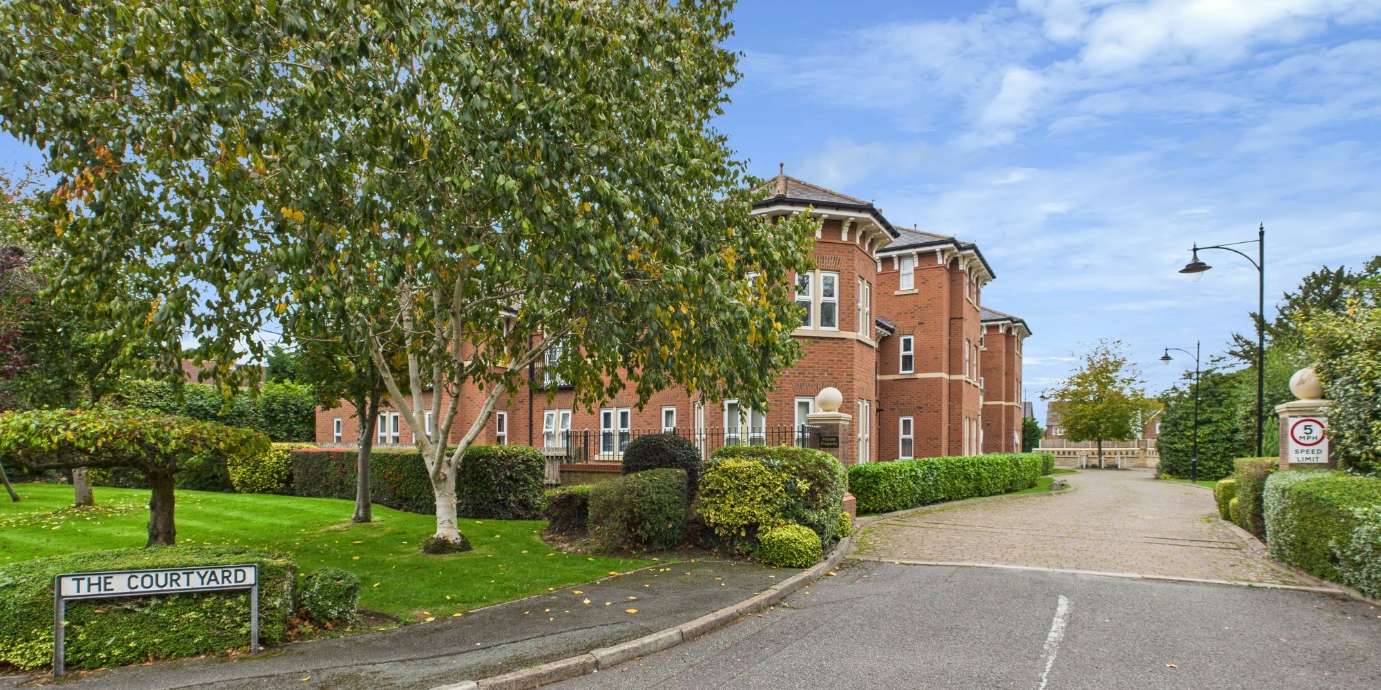 The Beeches, Upton, CH2