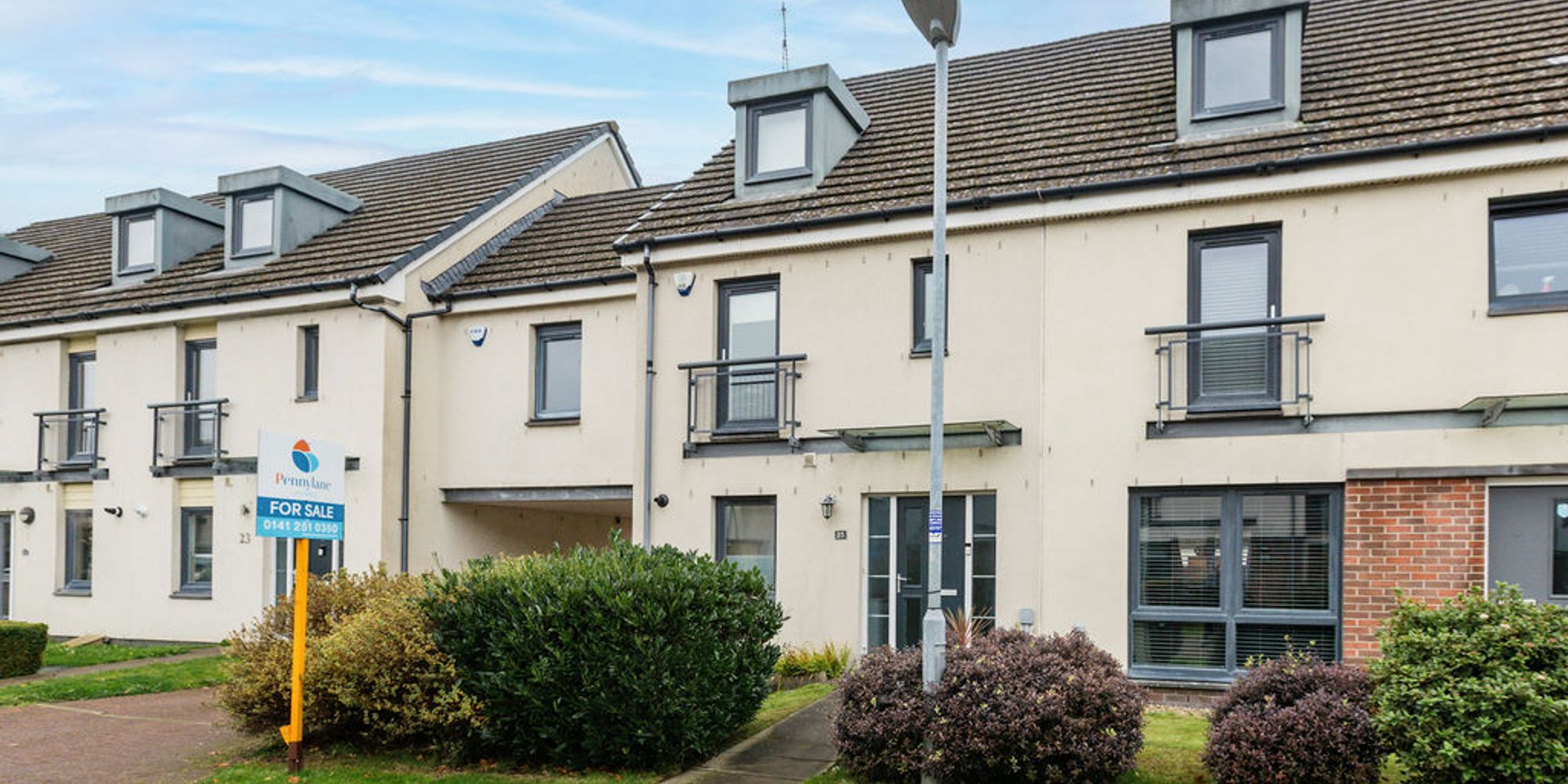 25 Crofton Drive, Renfrew
