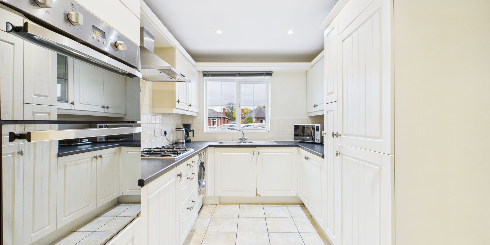 Hoole Lane, Hoole, CH2