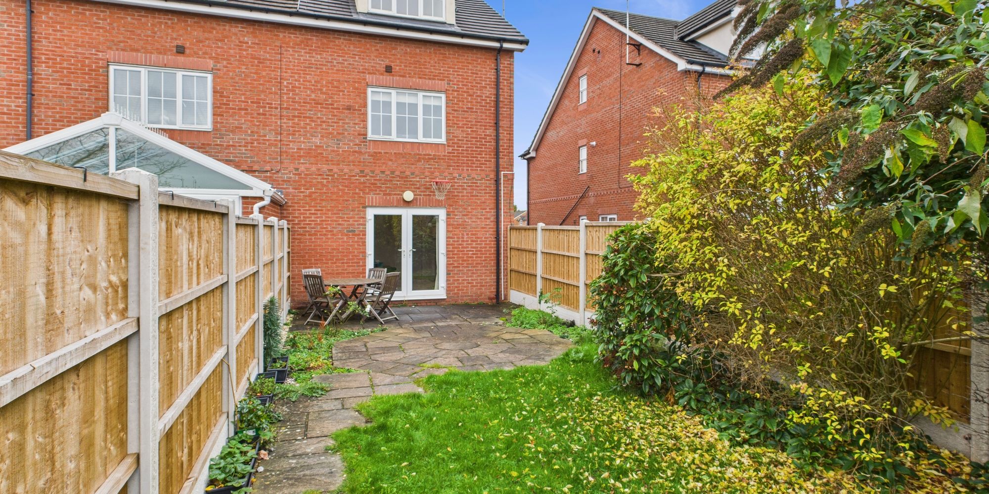 Hoole Lane, Hoole, CH2