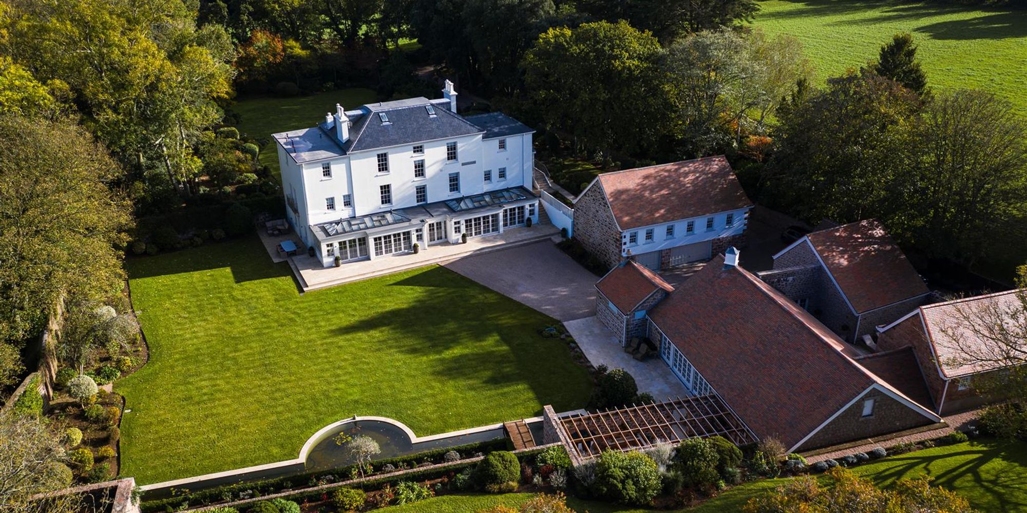Curated visual reference: Fresh Look at High End Properties