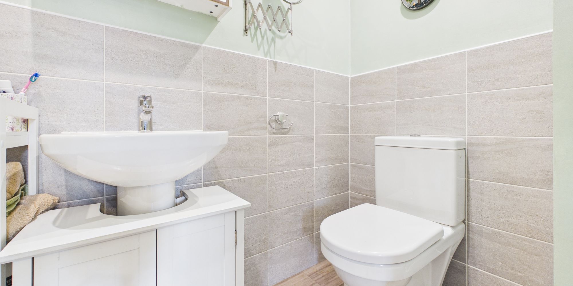 Upton Grange, Upton, CH2