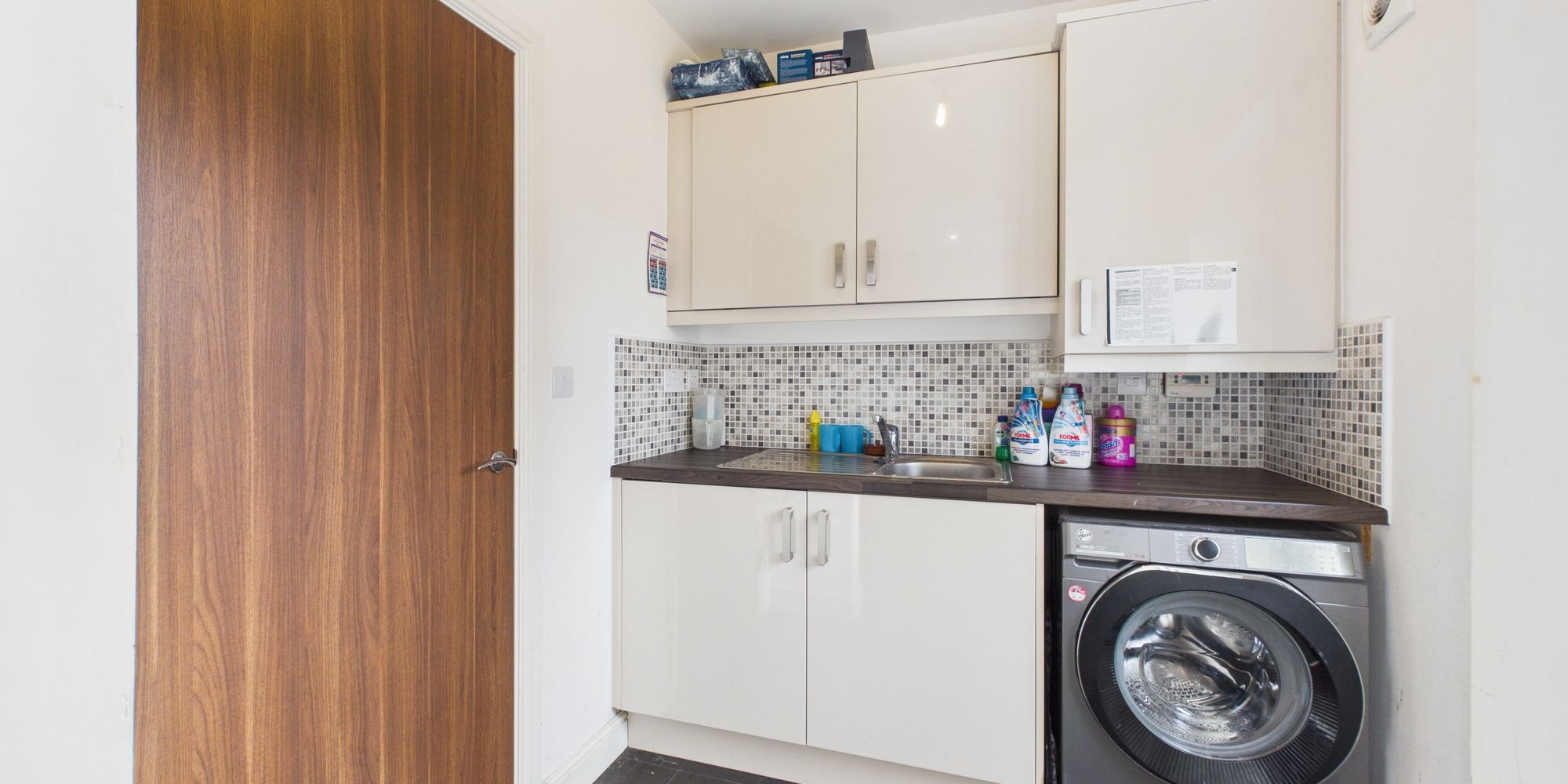 Upton Grange, Upton, CH2