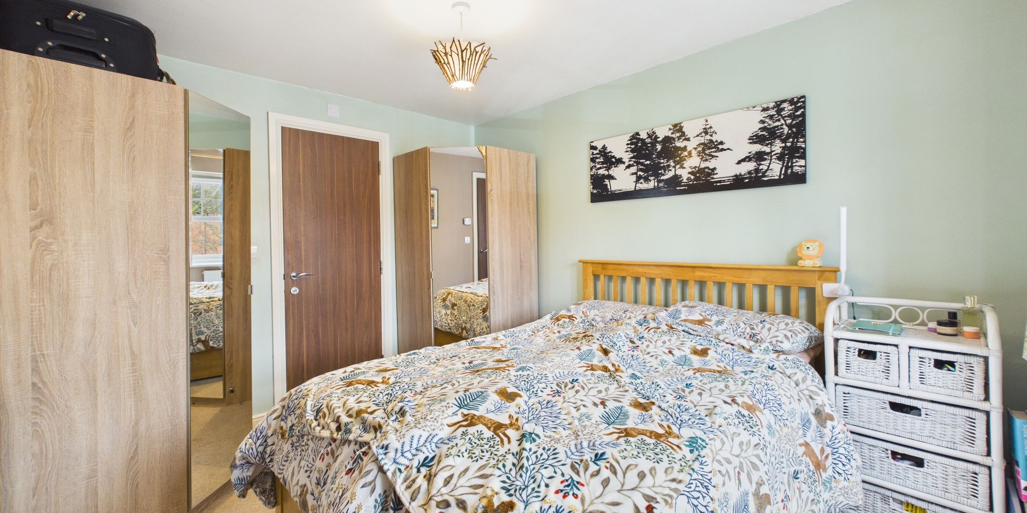 Upton Grange, Upton, CH2