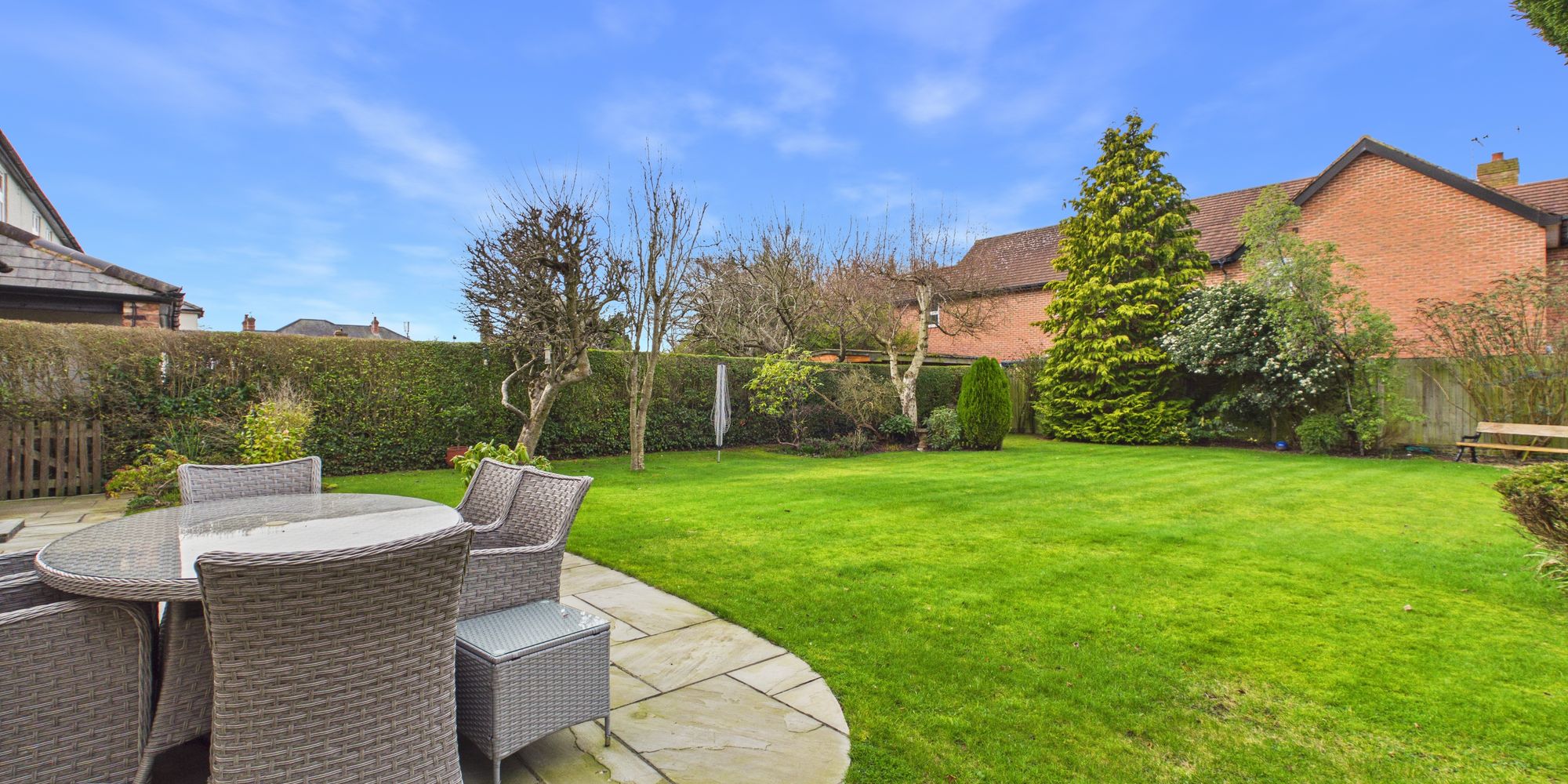 Brooke Avenue, Upton, CH2