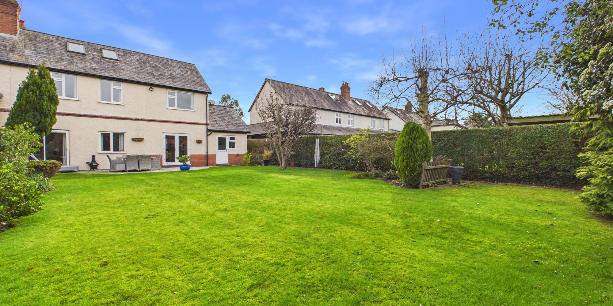 Brooke Avenue, Upton, CH2