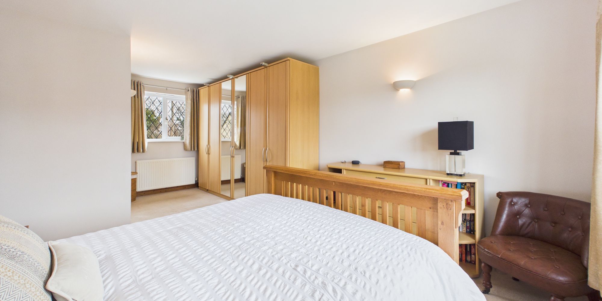 Brooke Avenue, Upton, CH2