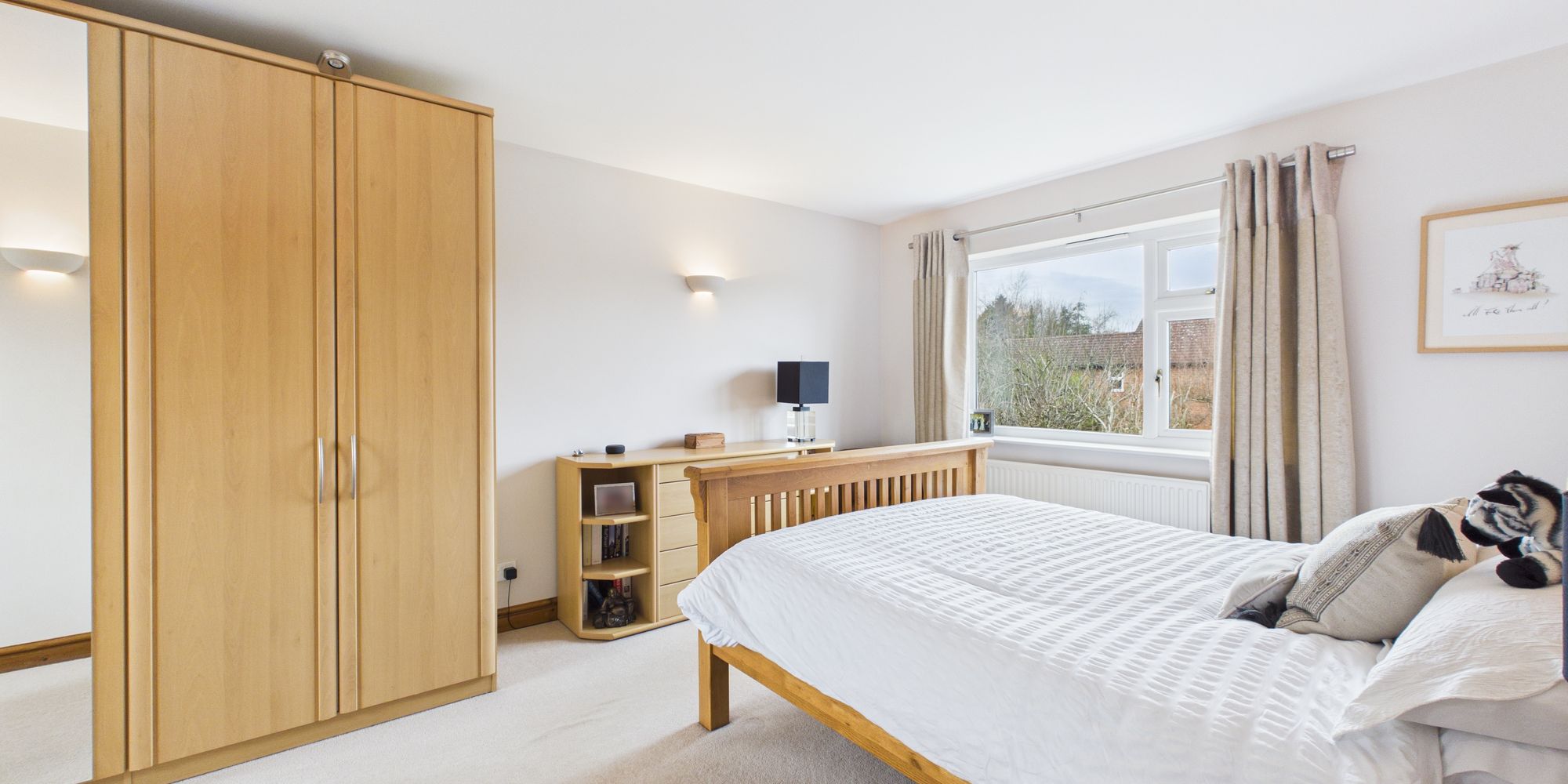 Brooke Avenue, Upton, CH2