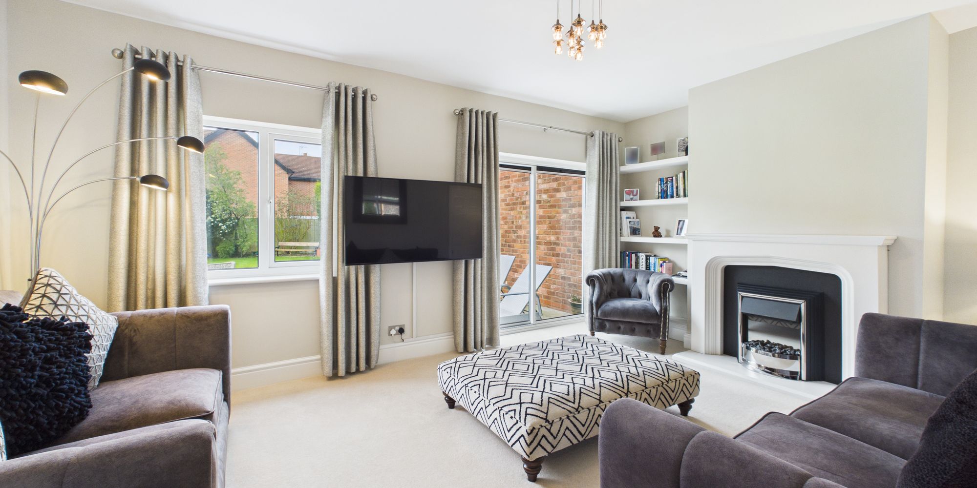 Brooke Avenue, Upton, CH2