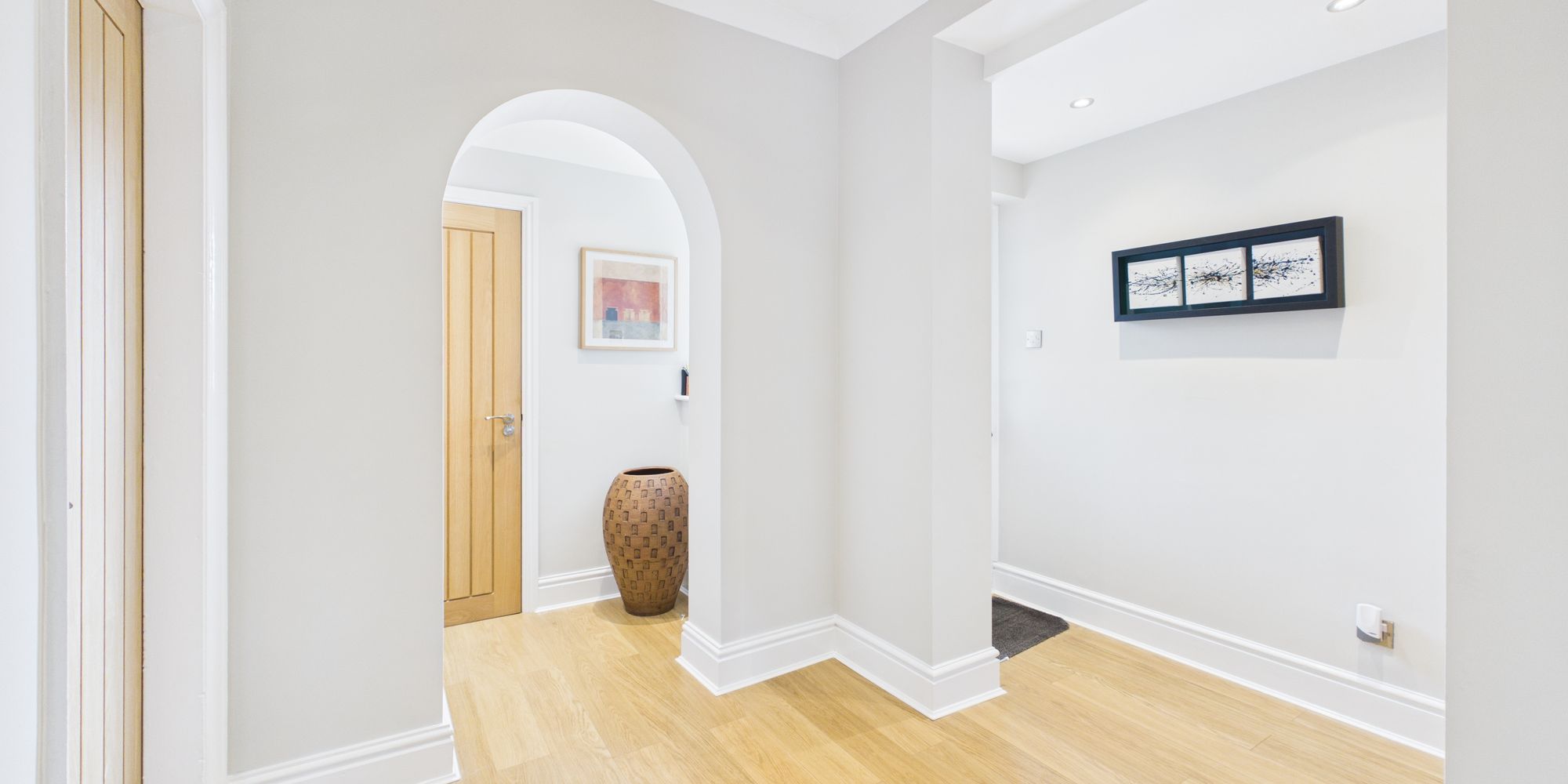Brooke Avenue, Upton, CH2