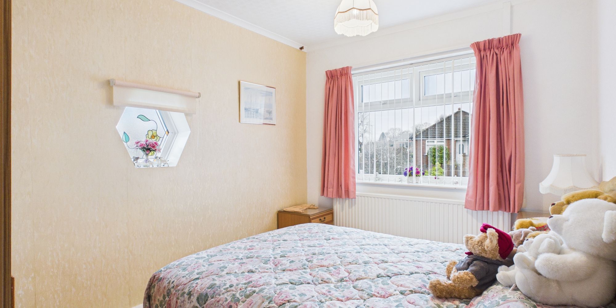 Kendal Close, Newton, CH2