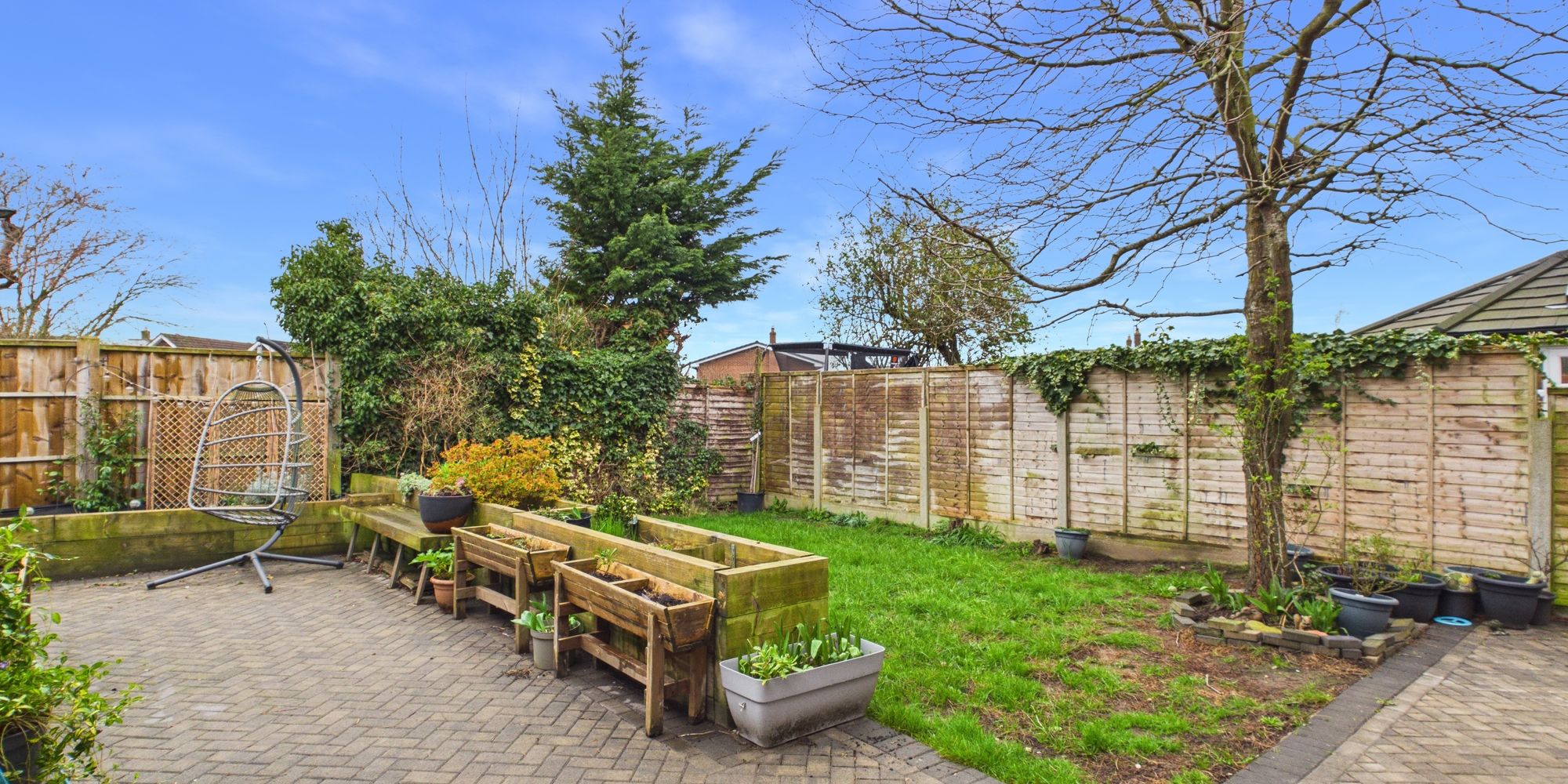 Weaver Grove, Mickle Trafford, CH2