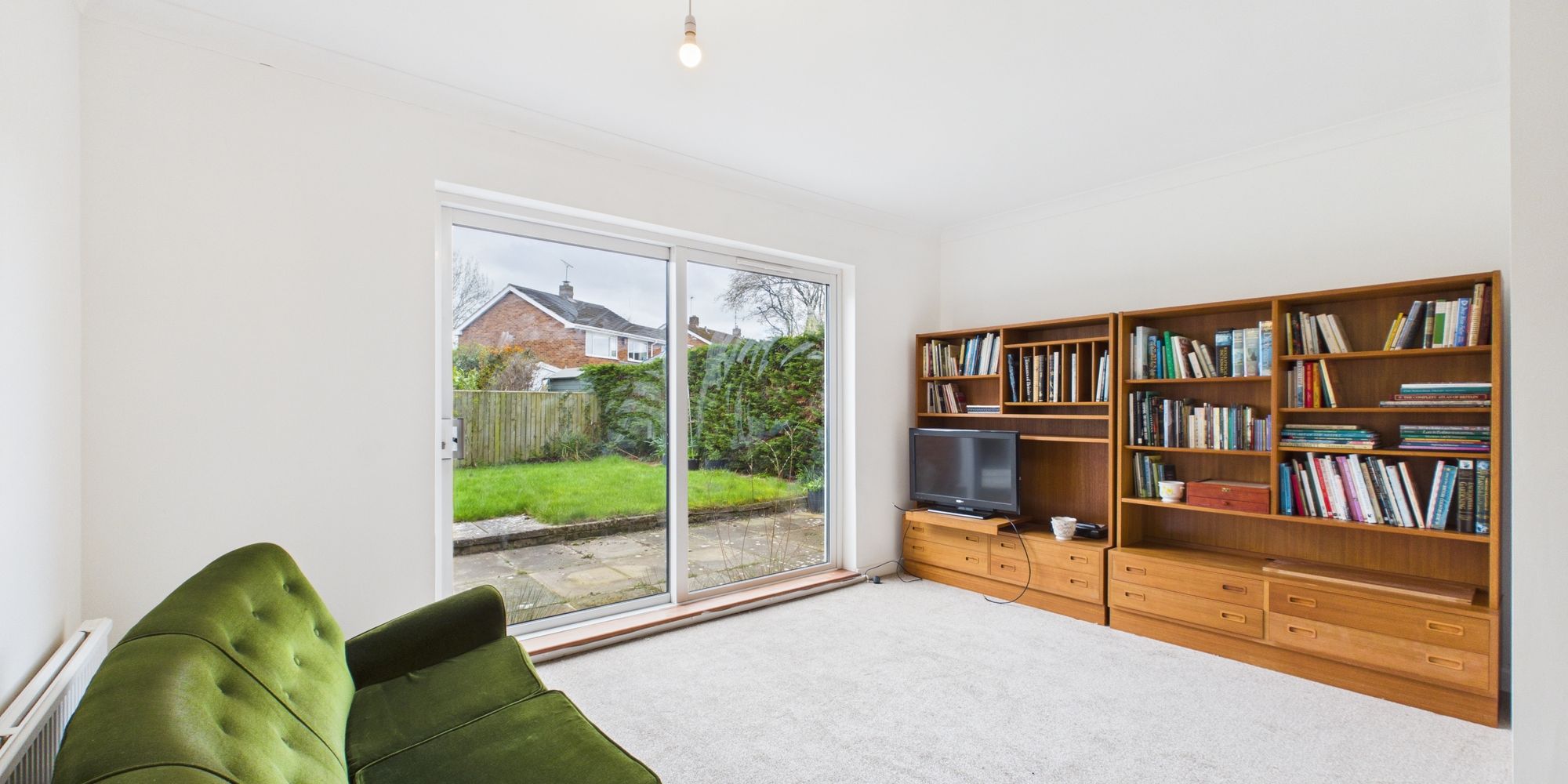 Rushton Drive, Upton, CH2