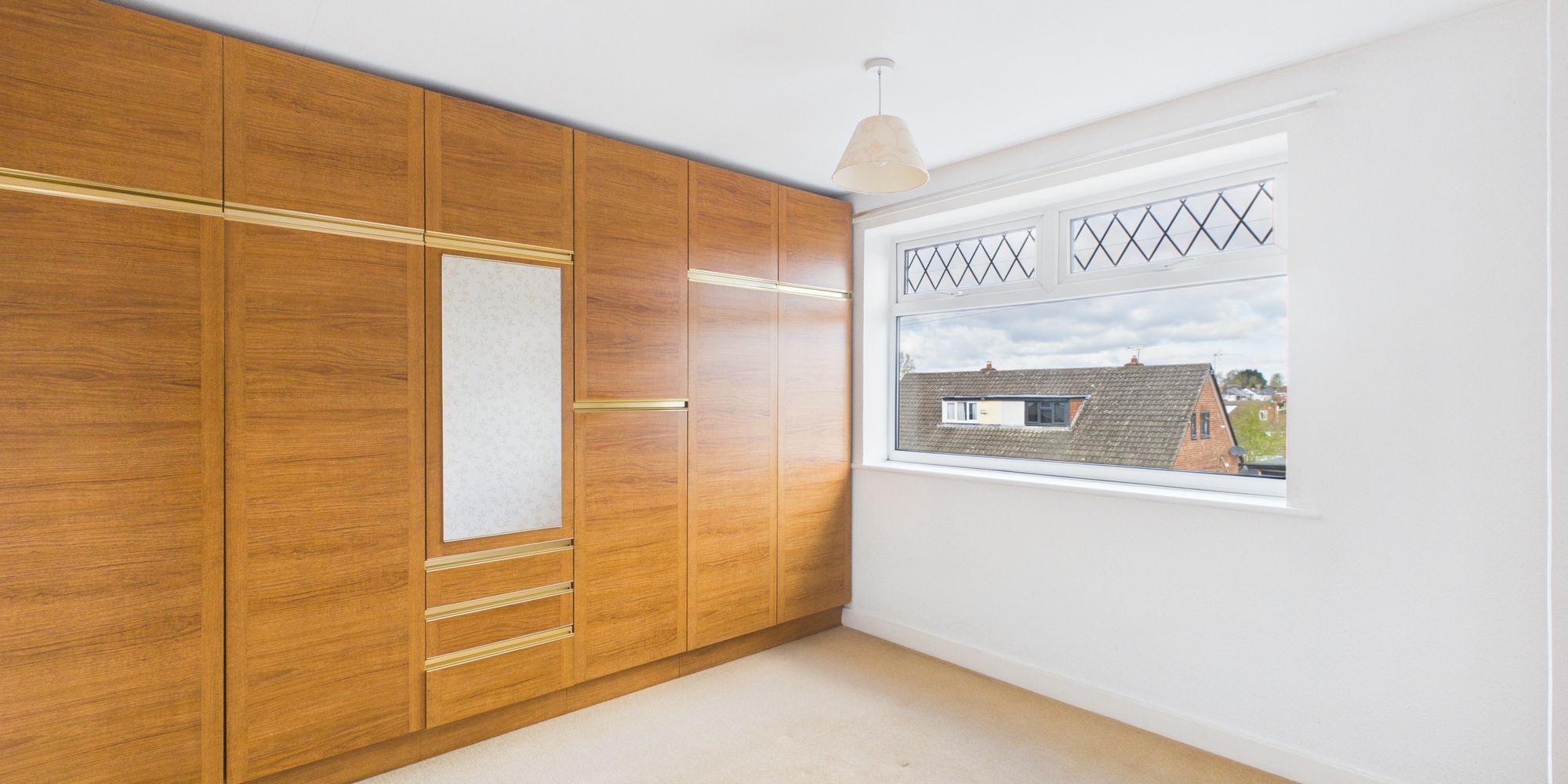 Shepherds Lane, Newton, CH2