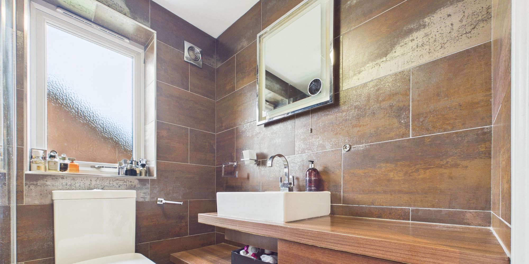 Maytree Avenue, Vicars Cross, CH3