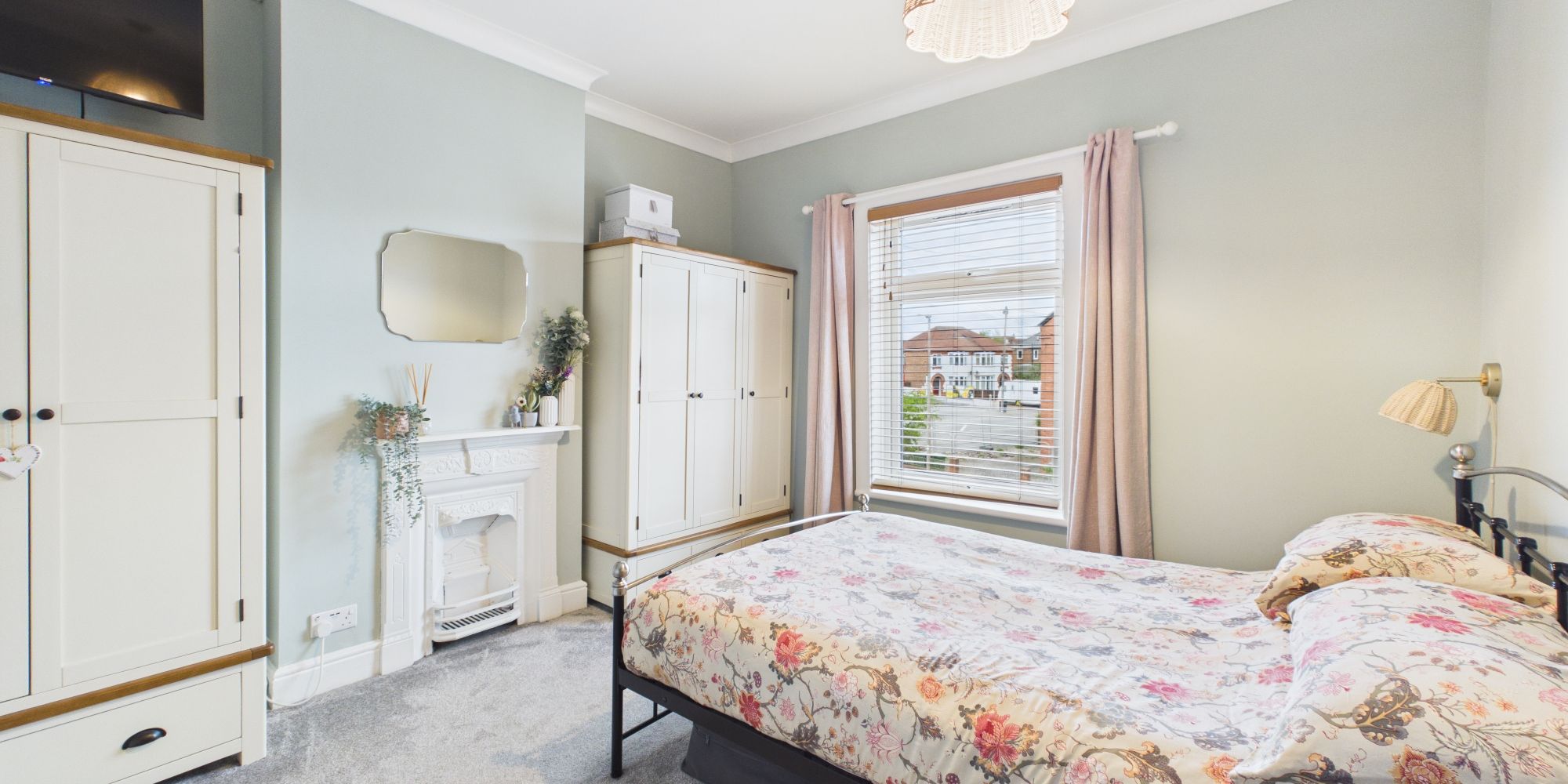 Pearl Lane, Vicars Cross, CH3