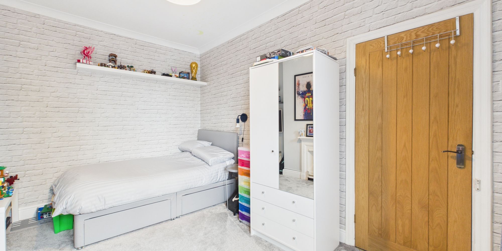 Pearl Lane, Vicars Cross, CH3