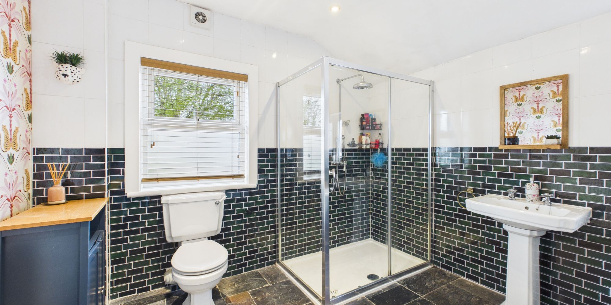 Pearl Lane, Vicars Cross, CH3