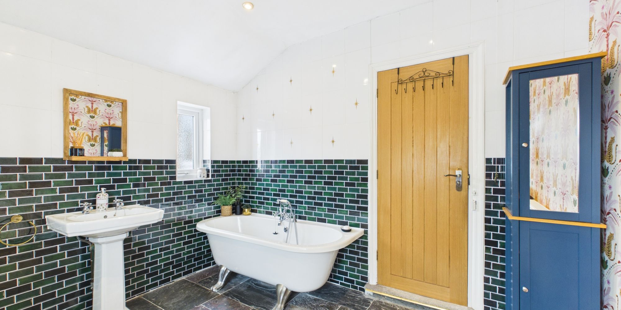 Pearl Lane, Vicars Cross, CH3