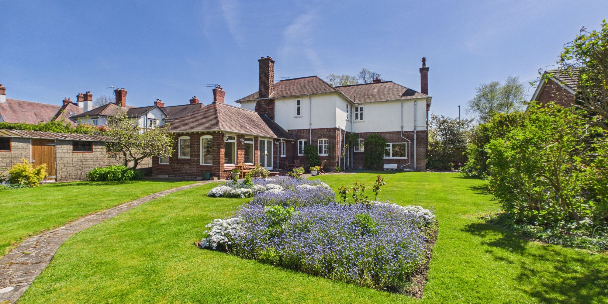 Lache Lane, Chester, CH4
