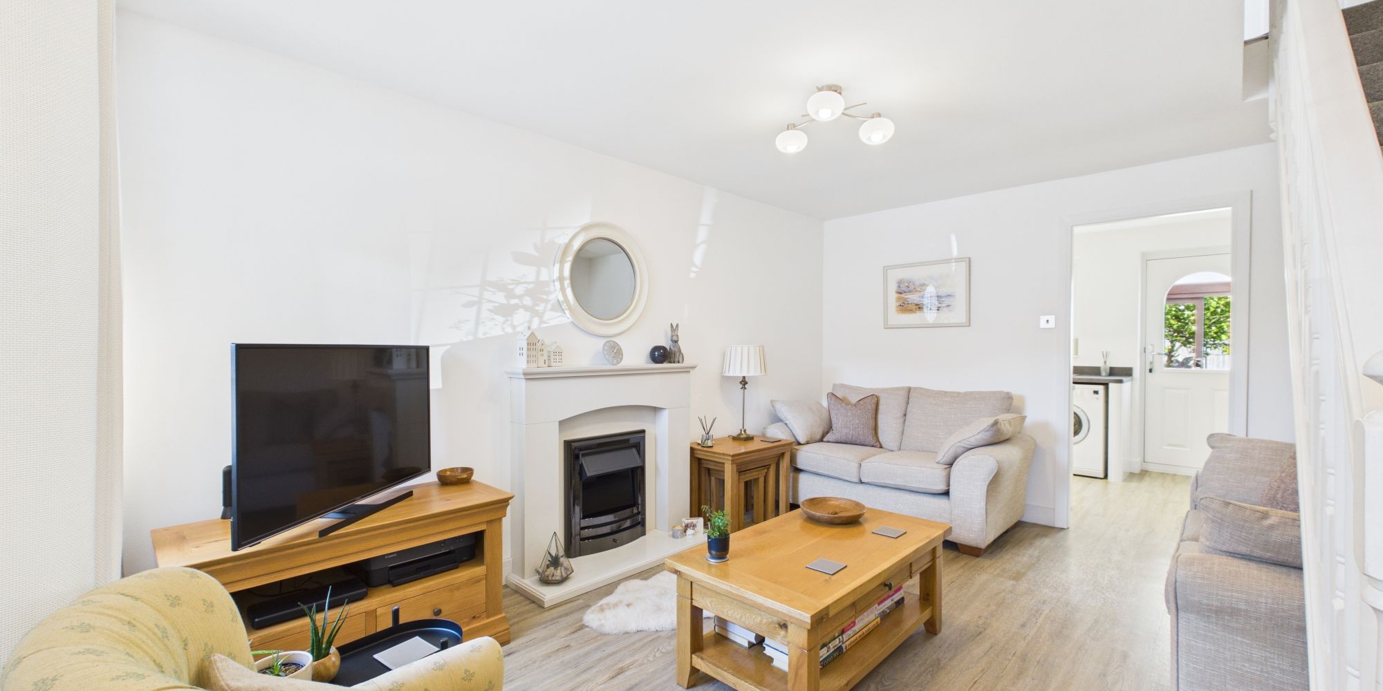 Barnston Court, Farndon, CH3