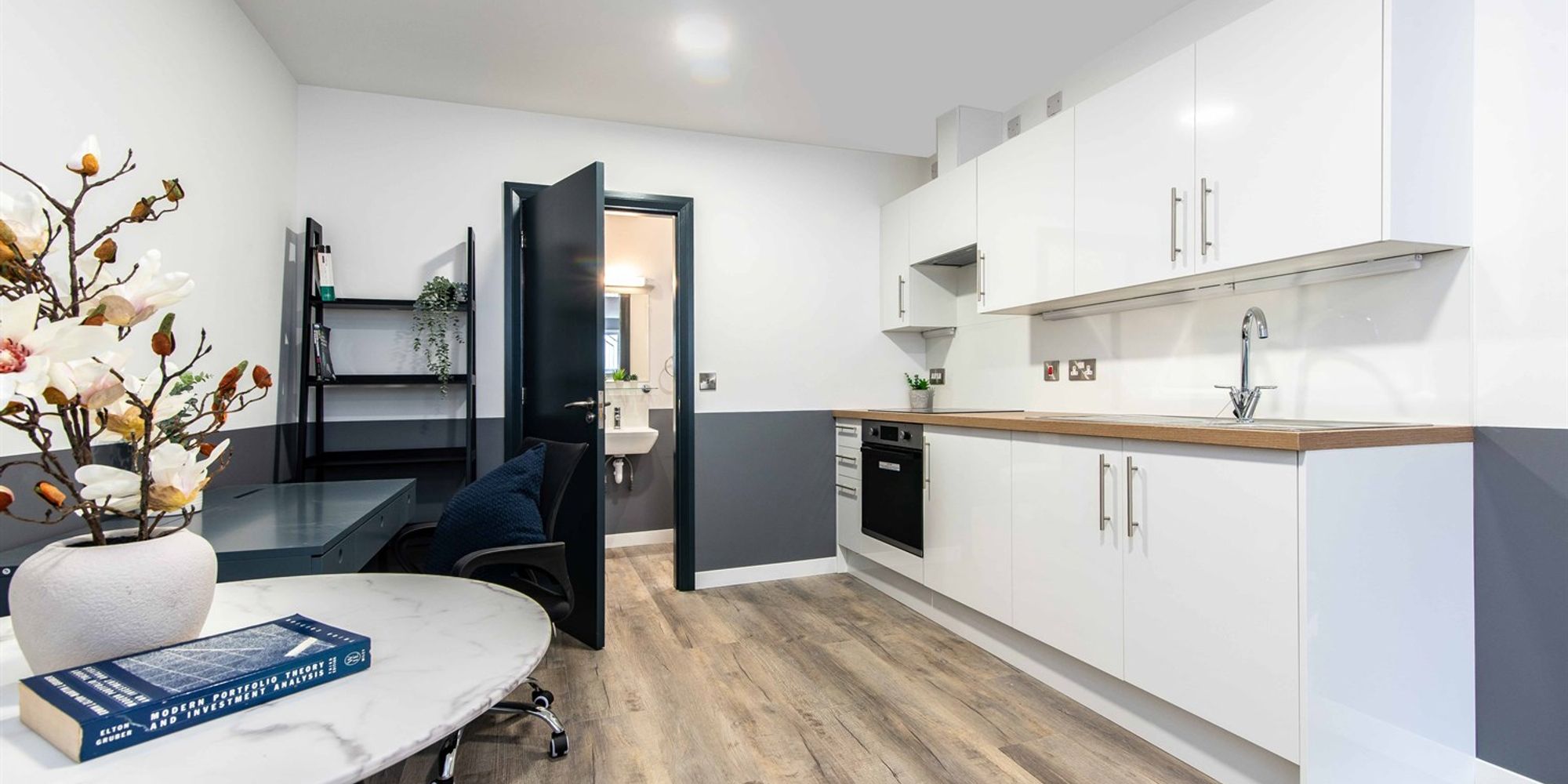 image representing 2 Low Pavement, Nottingham, NG1