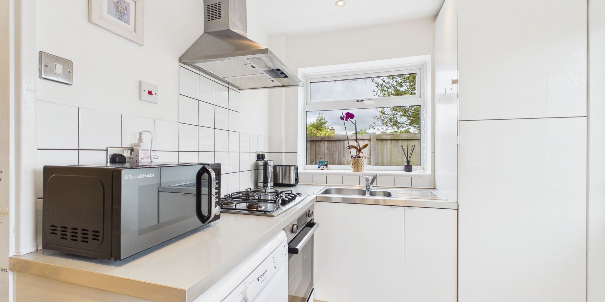 St. James Avenue, Upton, CH2