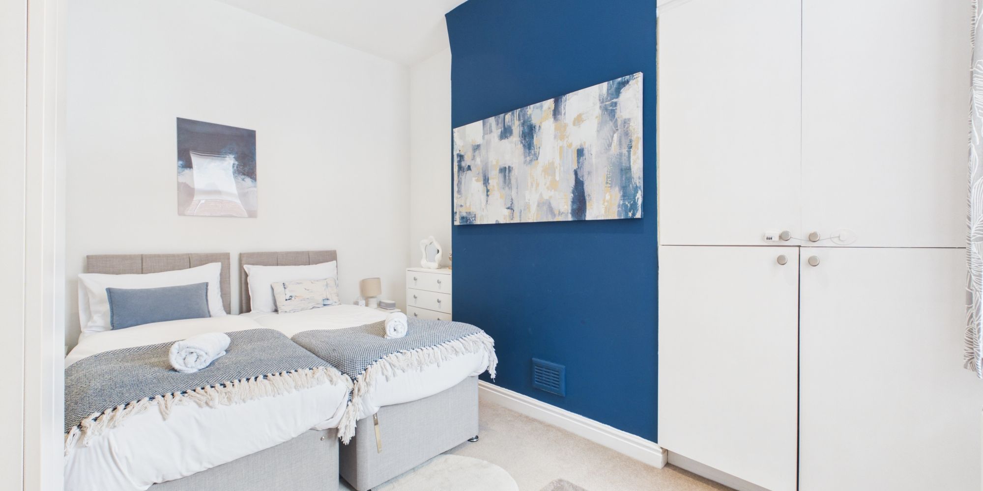 Hoole Lane, Hoole, CH2