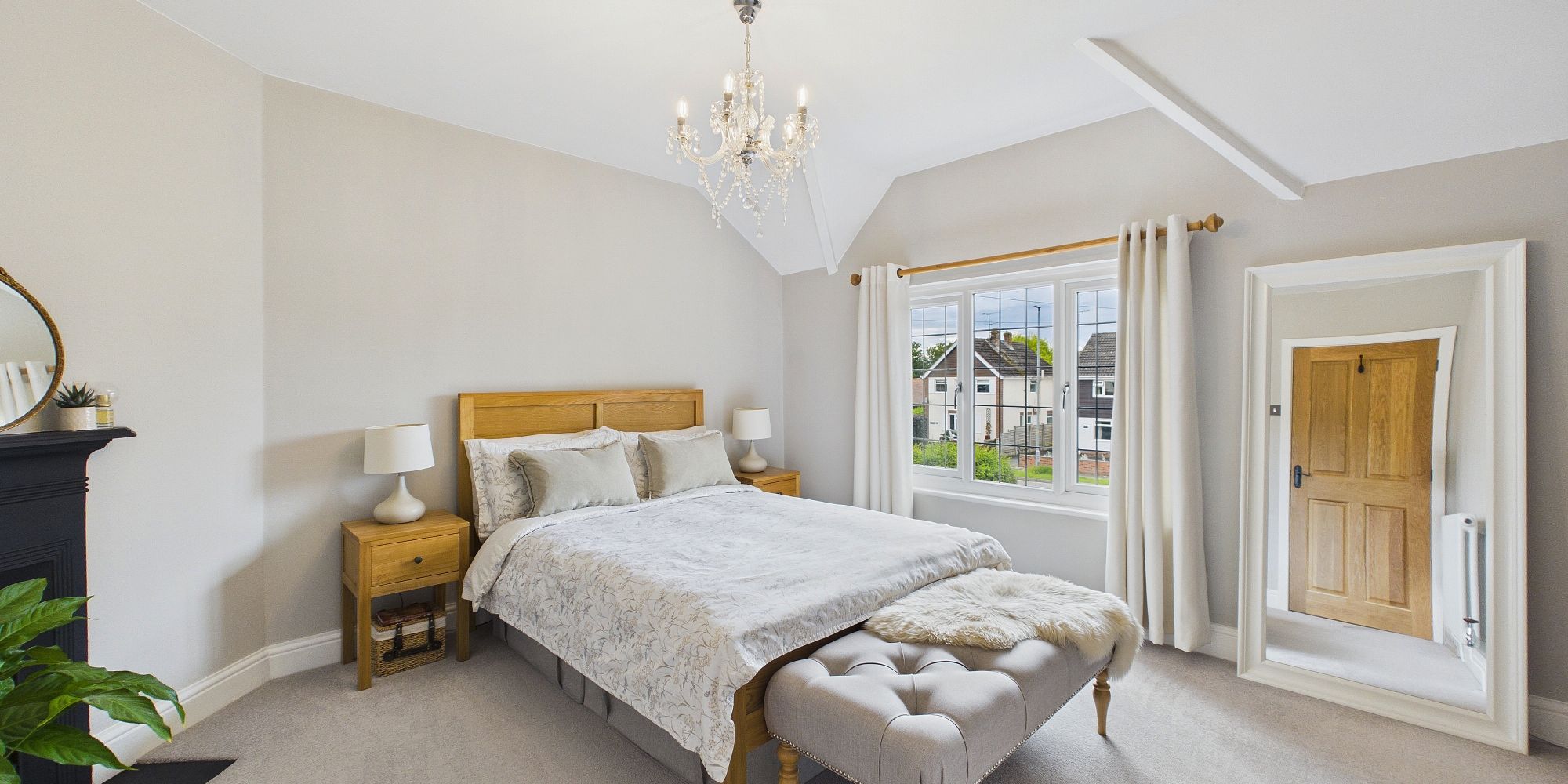 Caughall Road, Upton, CH2