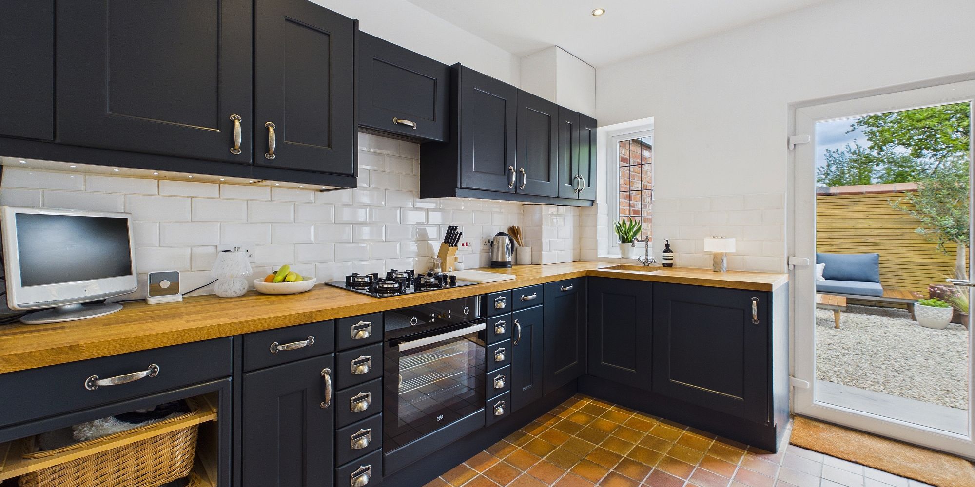 Caughall Road, Upton, CH2