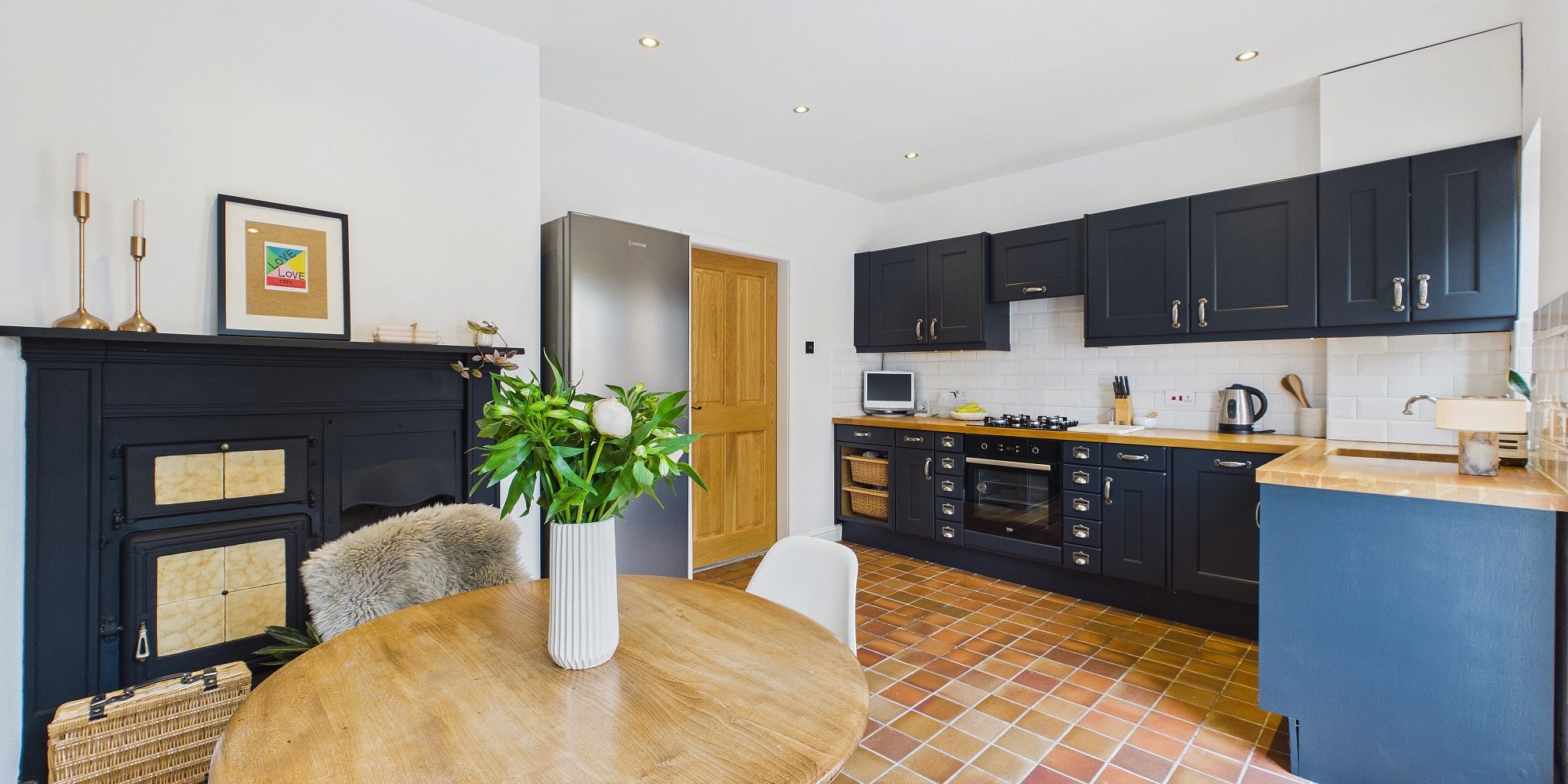 Caughall Road, Upton, CH2