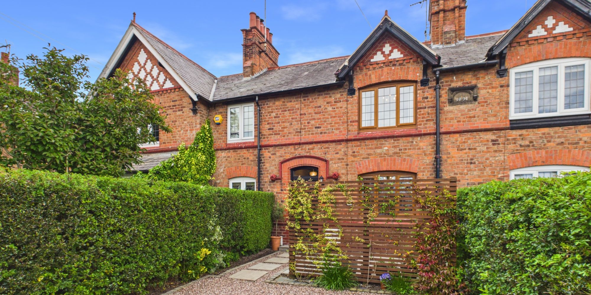 Caughall Road, Upton, CH2