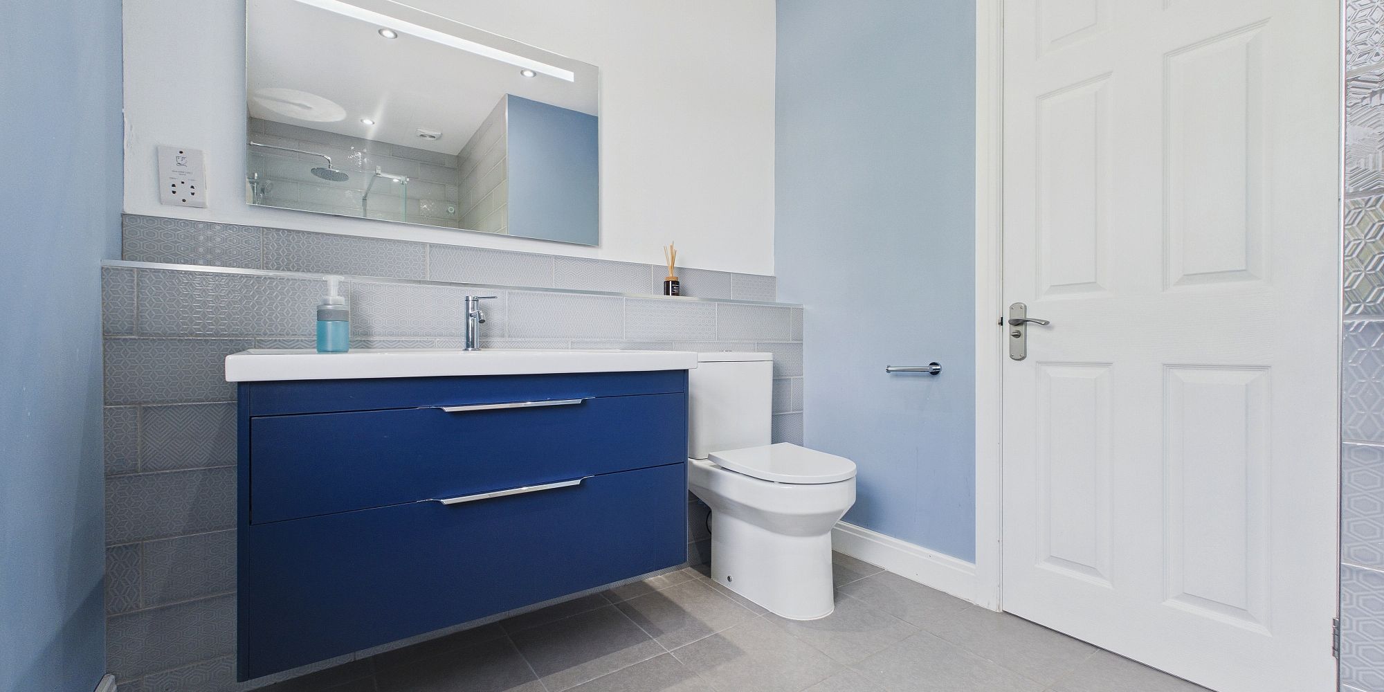 Tarvin Road, Littleton, CH3