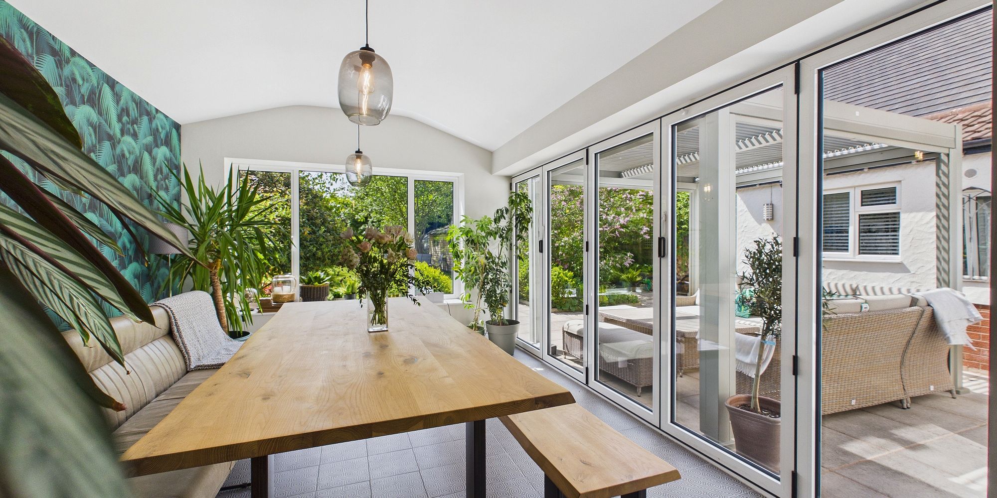 Tarvin Road, Littleton, CH3