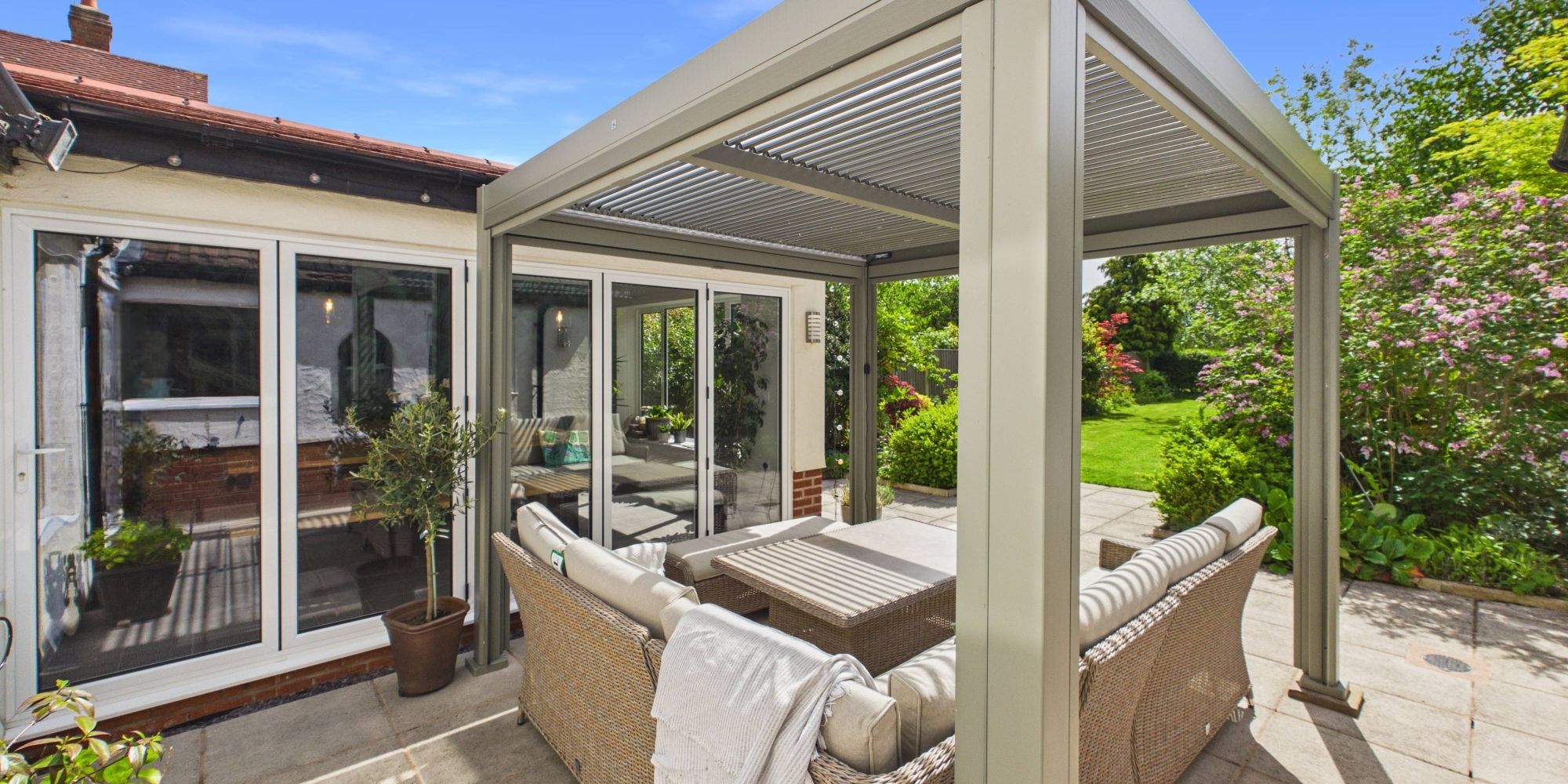 Tarvin Road, Littleton, CH3