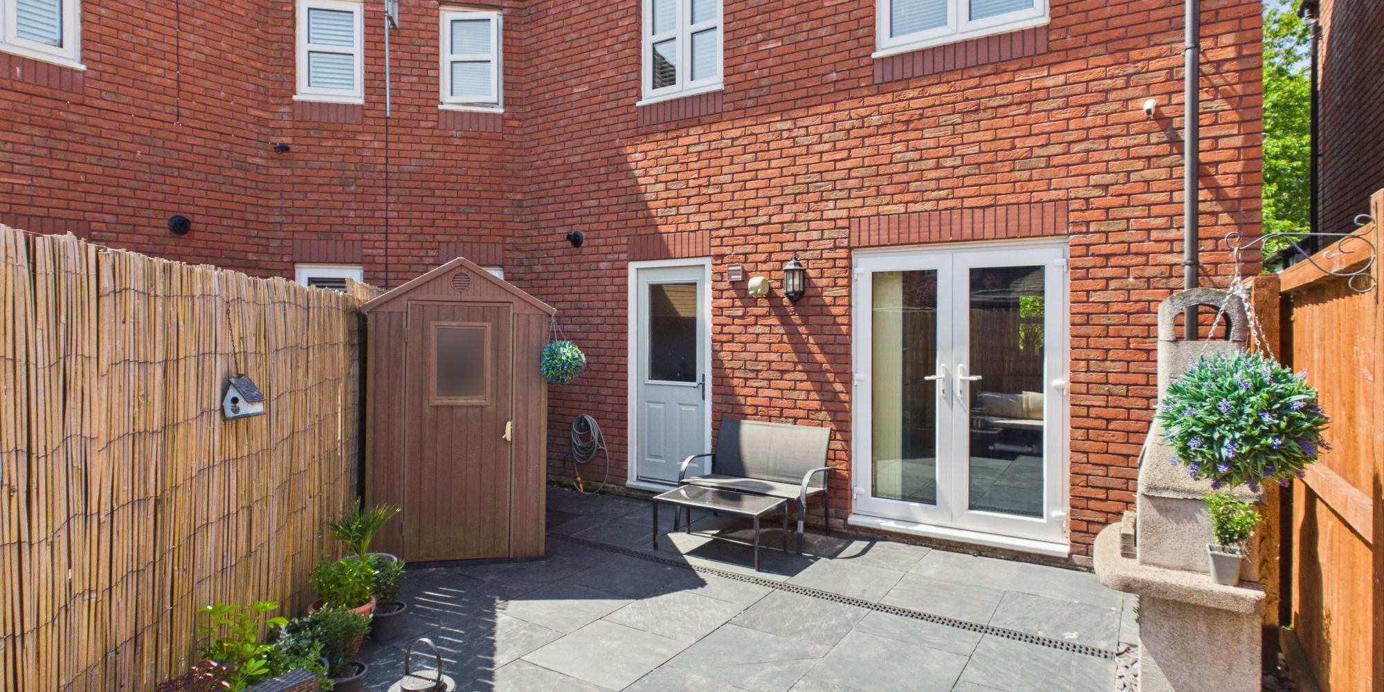 Ross Avenue, Upton, CH2
