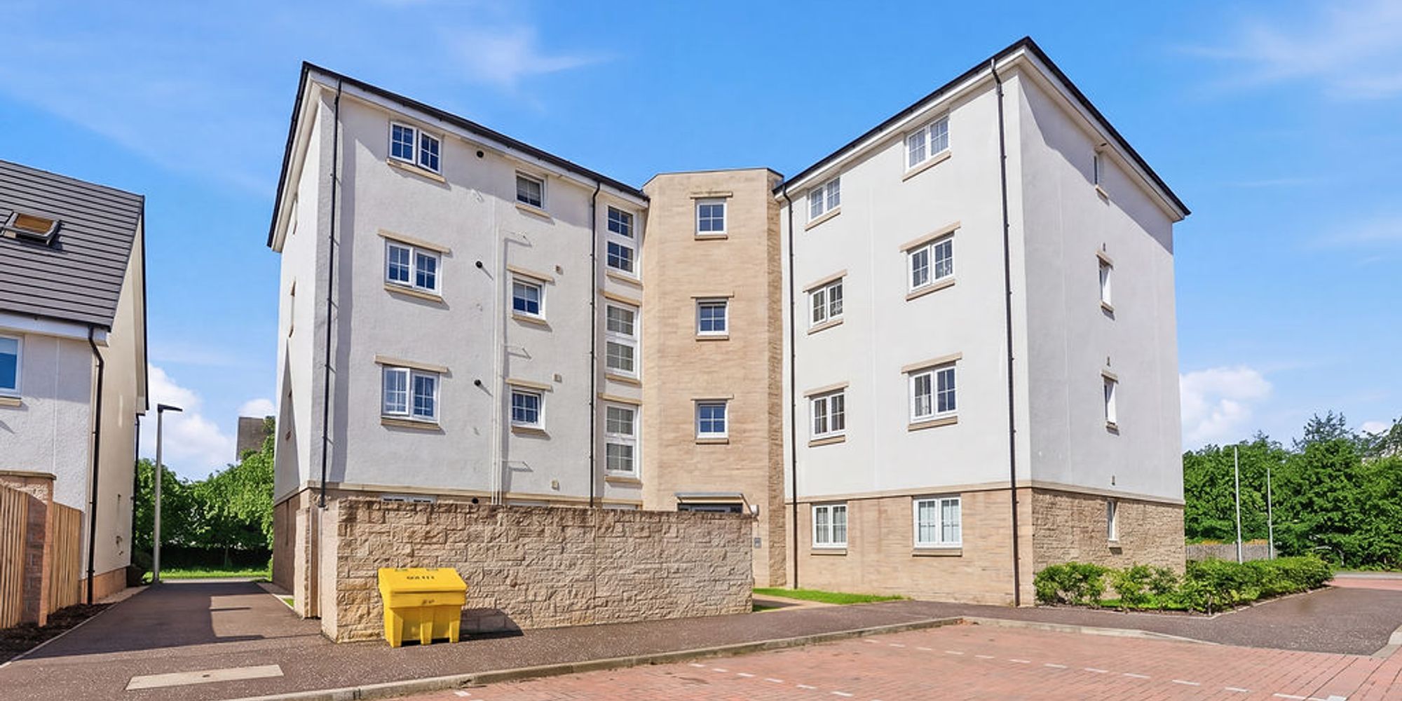Flat 2/4, 2 Stewards Way, Renfrew