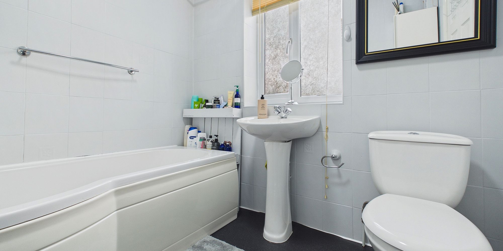 Oakfield Avenue, Upton, CH2