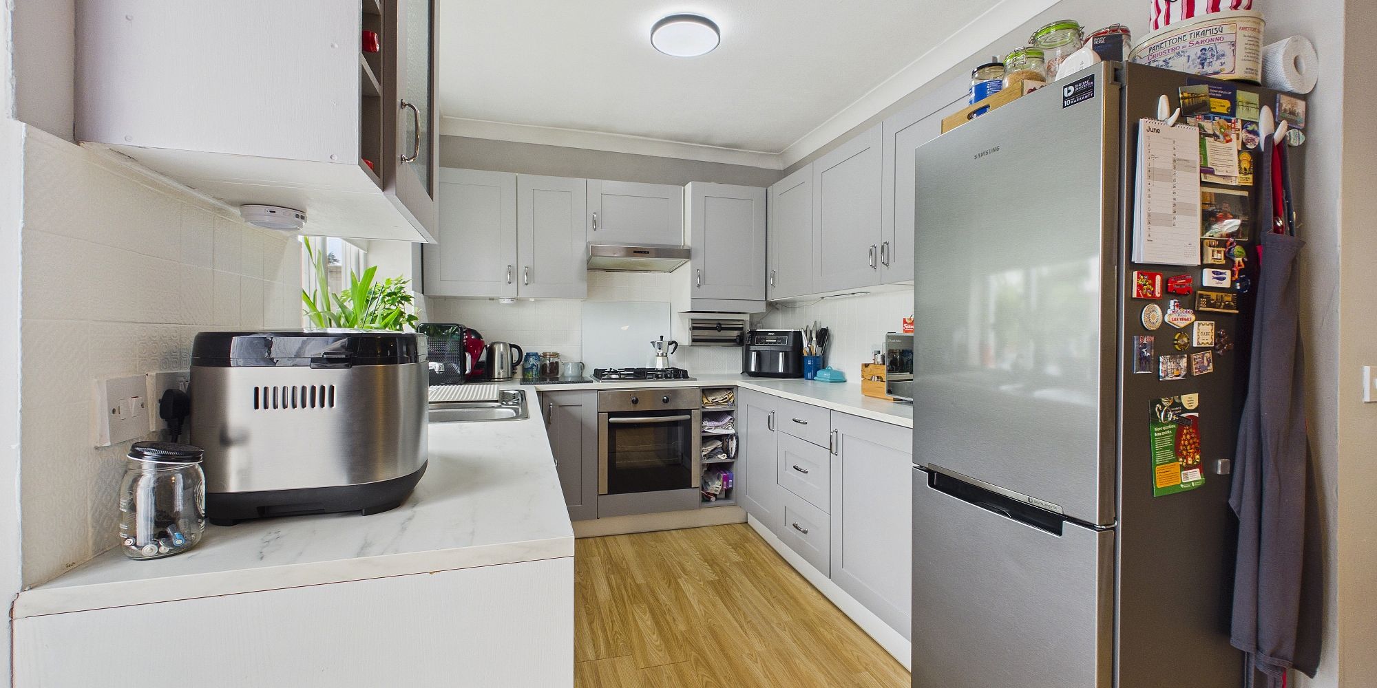 Oakfield Avenue, Upton, CH2