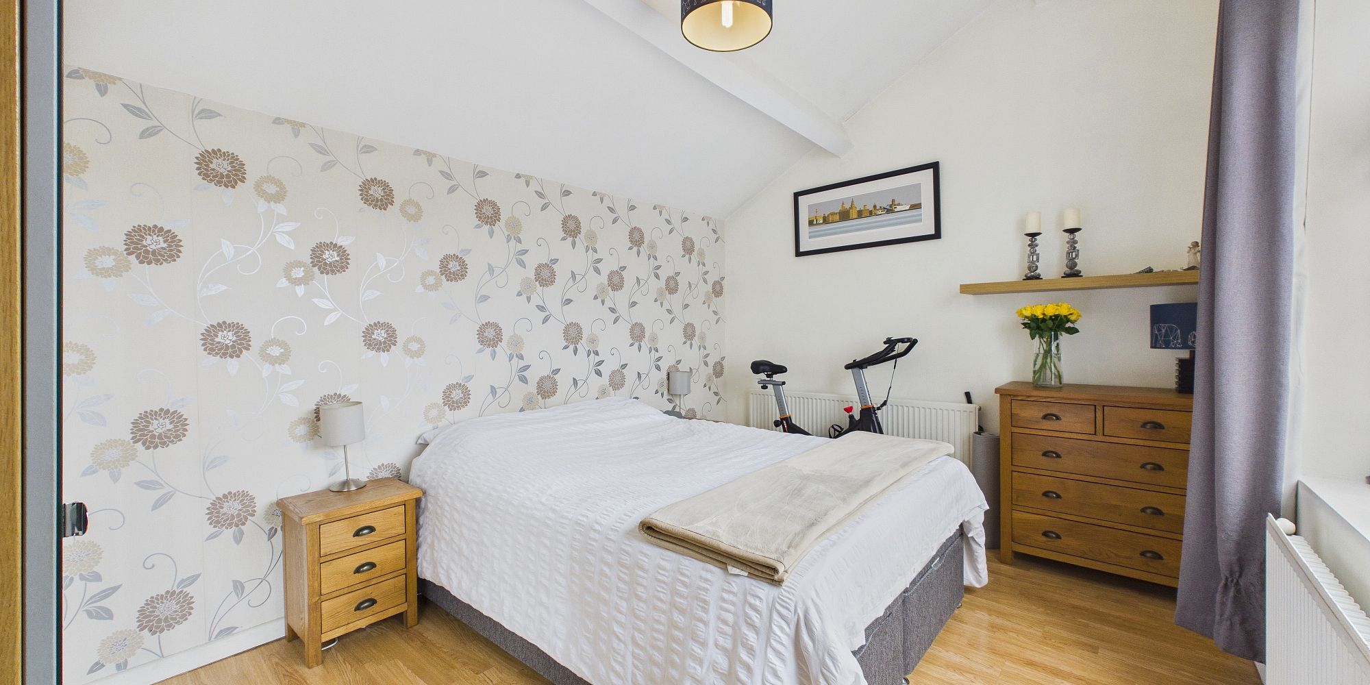 Oakfield Avenue, Upton, CH2