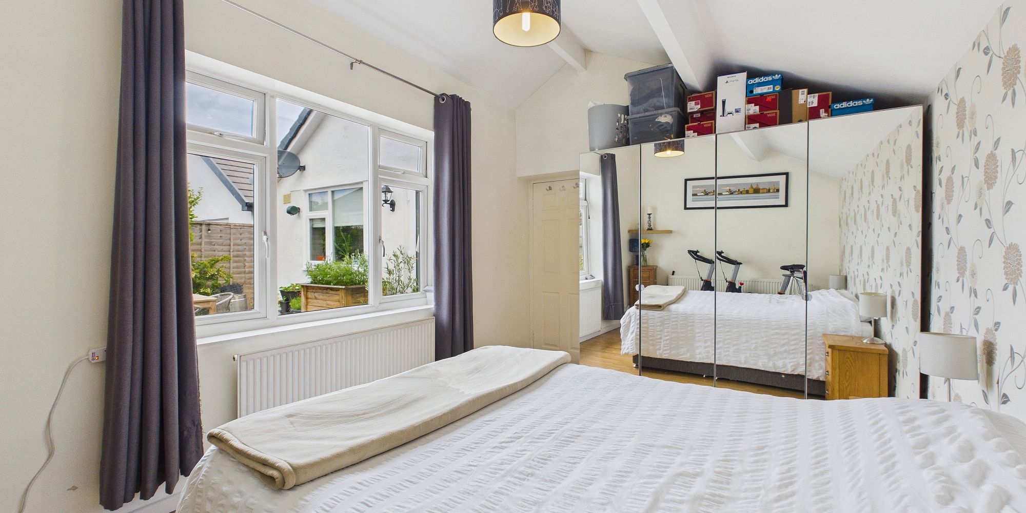 Oakfield Avenue, Upton, CH2